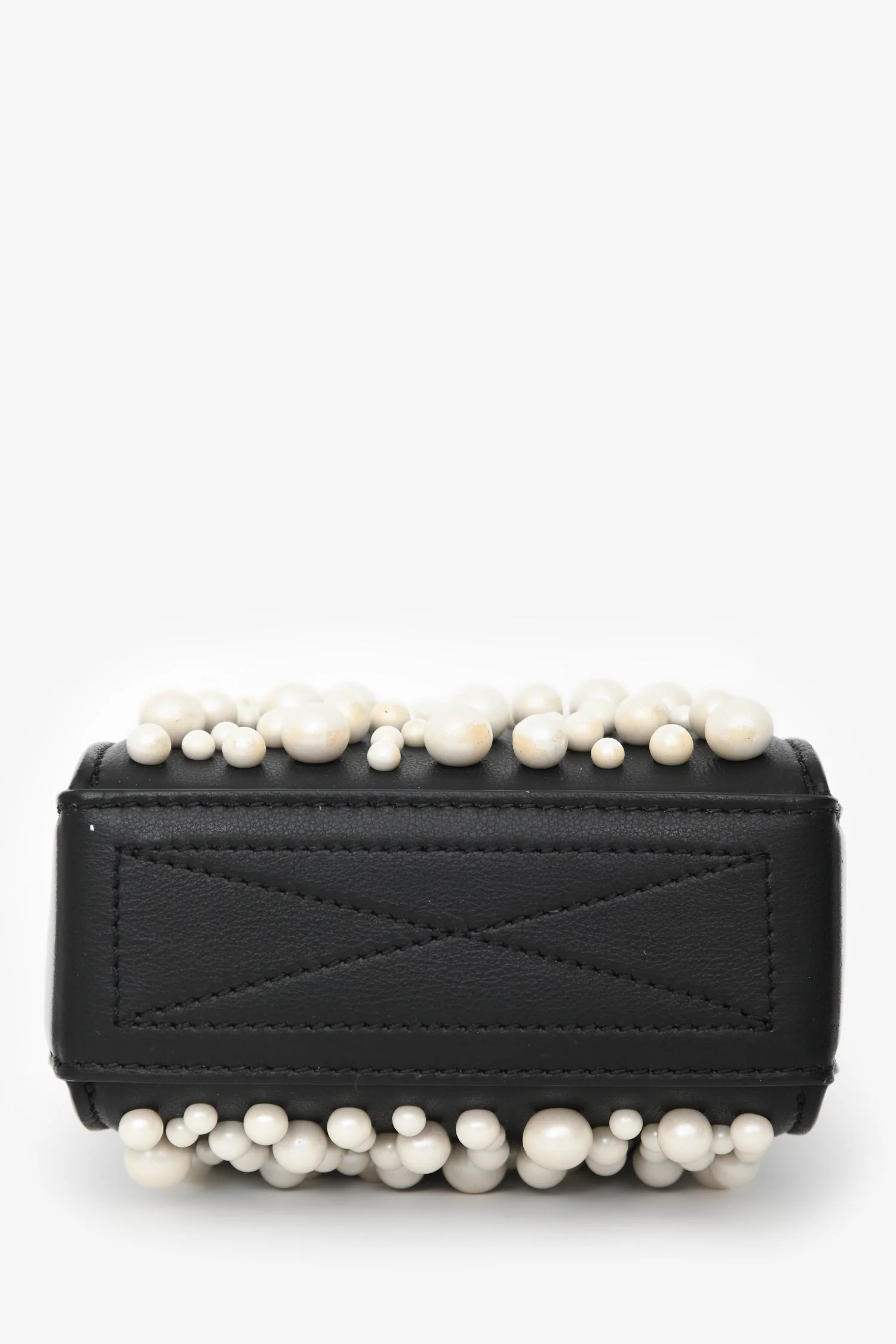 Alexander McQueen Black Leather Faux Pearl Embellished Box Crossbody - Image 5