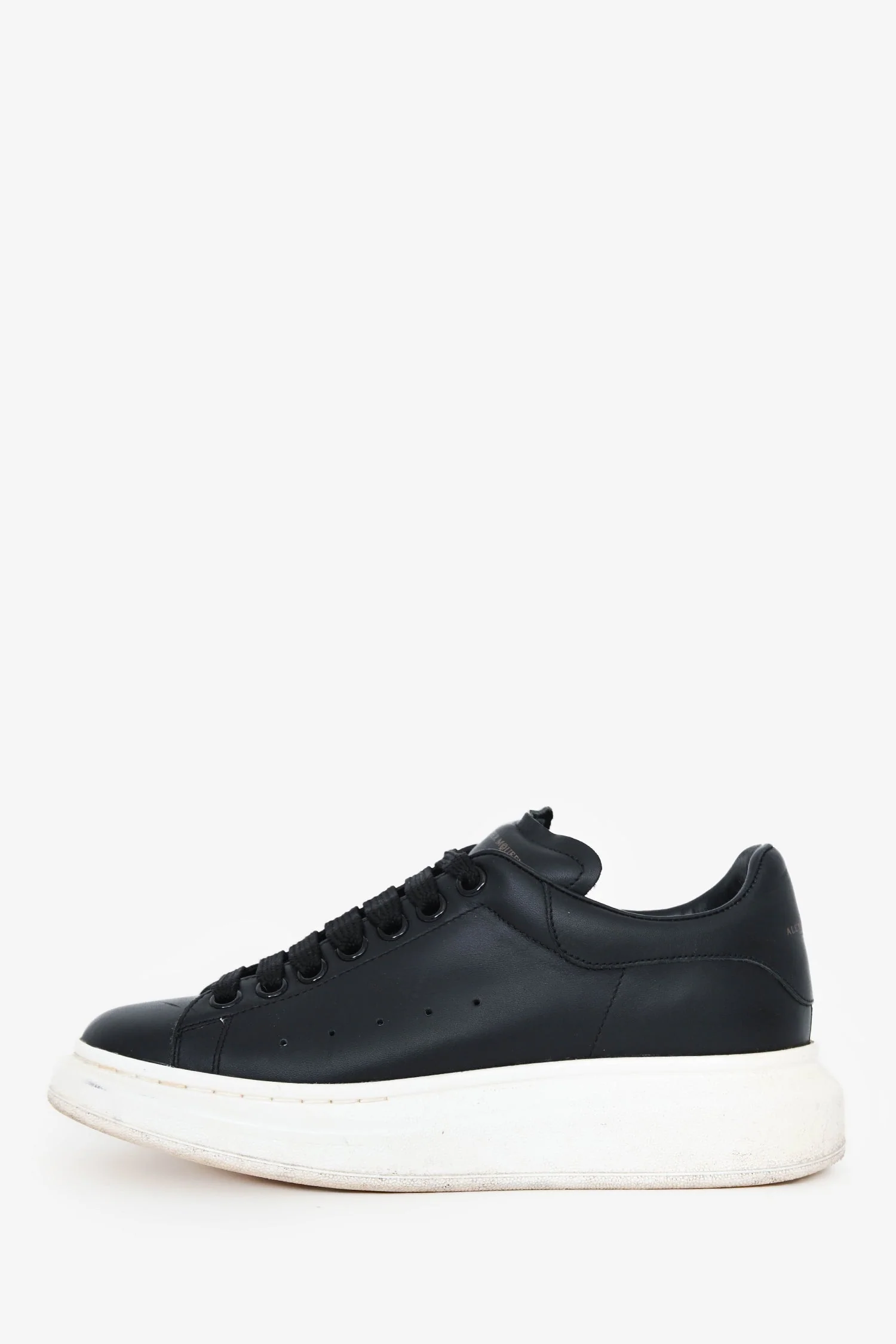 Alexander McQueen Black/White Leather Oversized Sneakers Size 39 - Image 4