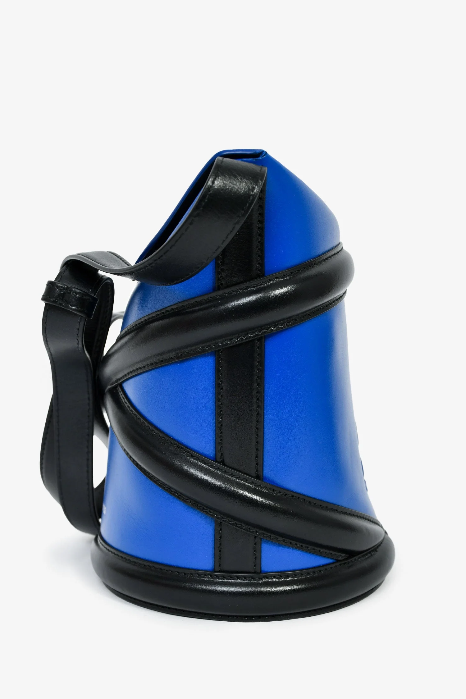 Alexander McQueen Blue/Black Leather Small 'Curve' Crossbody Bag - Image 3