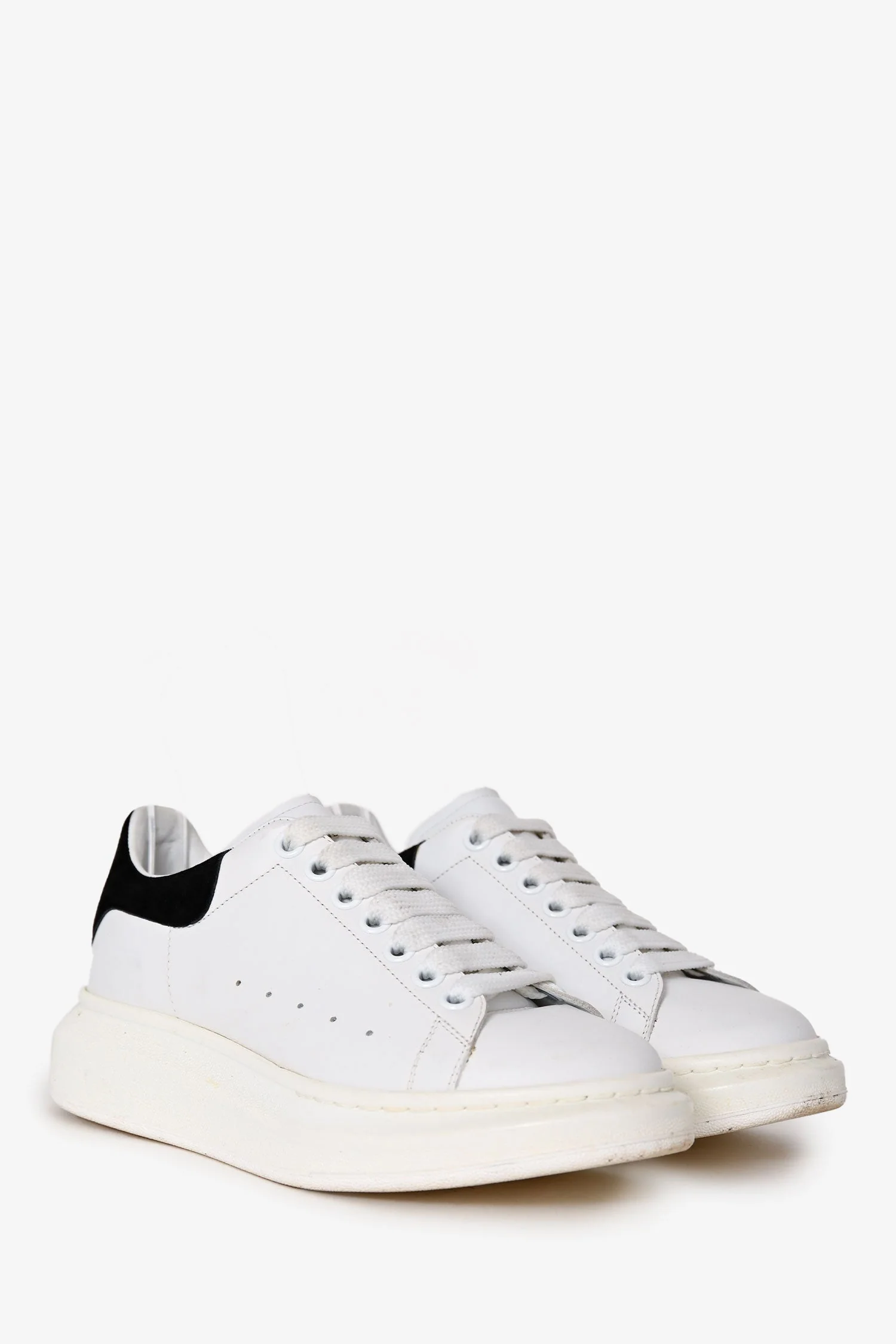 Alexander McQueen White Leather Black Suede Sneakers Size 38.5 - Image 2