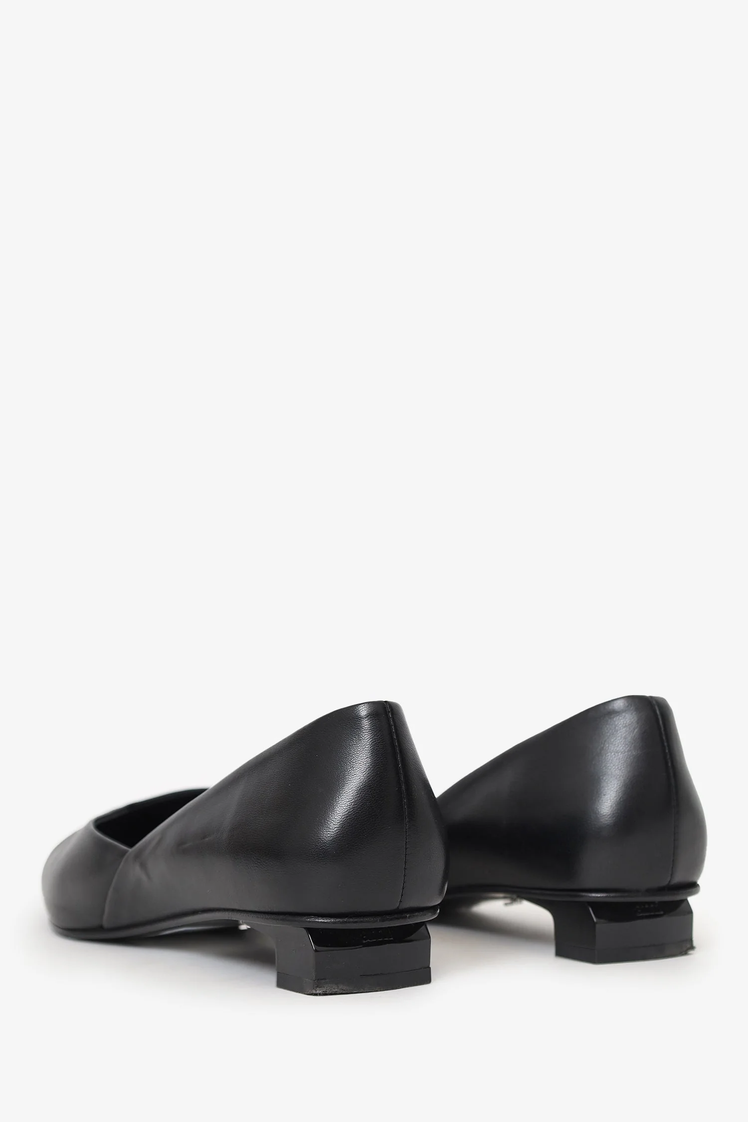 Ami Black Leather Pointed Toe Flats Size 40 - Image 4