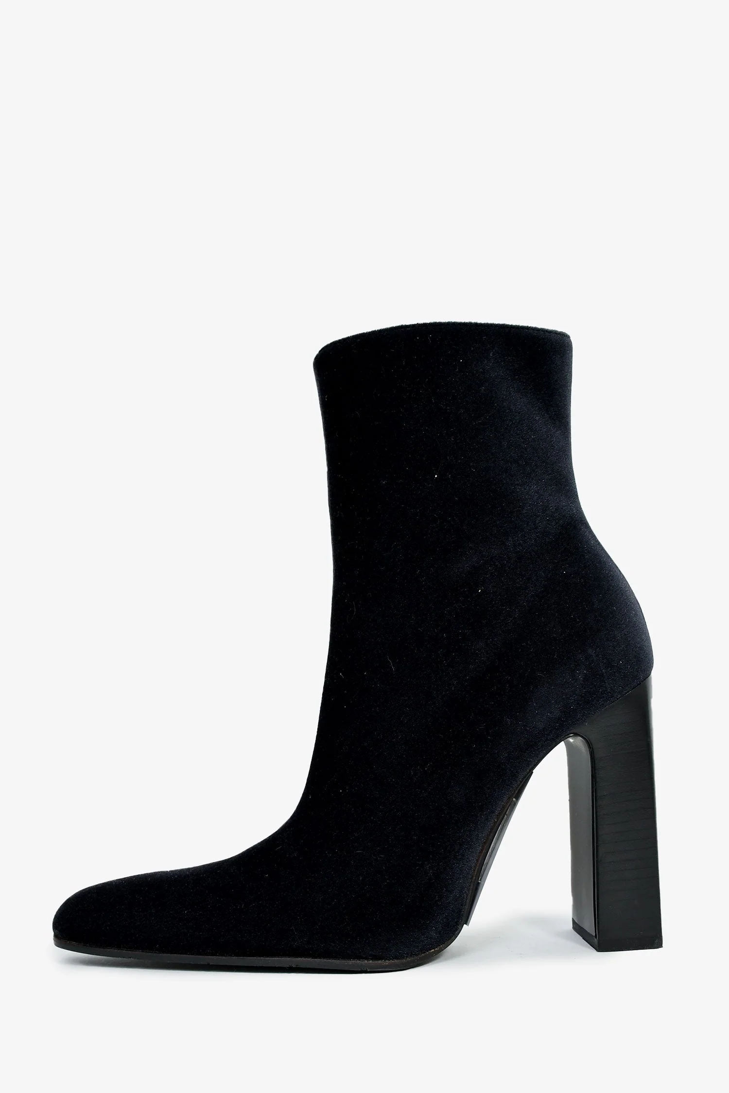 Balenciaga Black Velvet Heeled Ankle Boots Size 39.5 Mens - Image 4