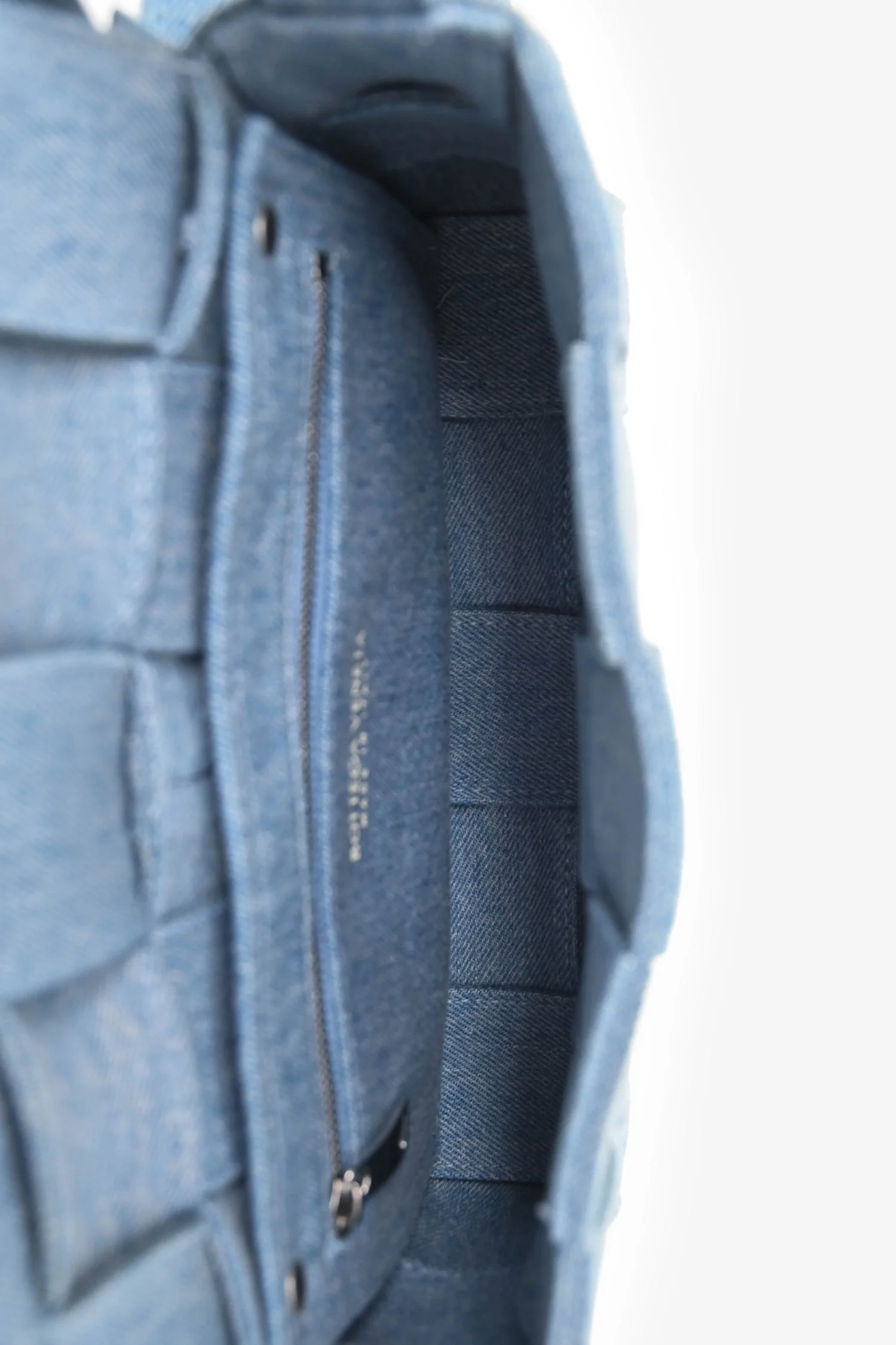Bottega Veneta Blue Denim Intrecciato Cassette Crossbody Bag - Image 6
