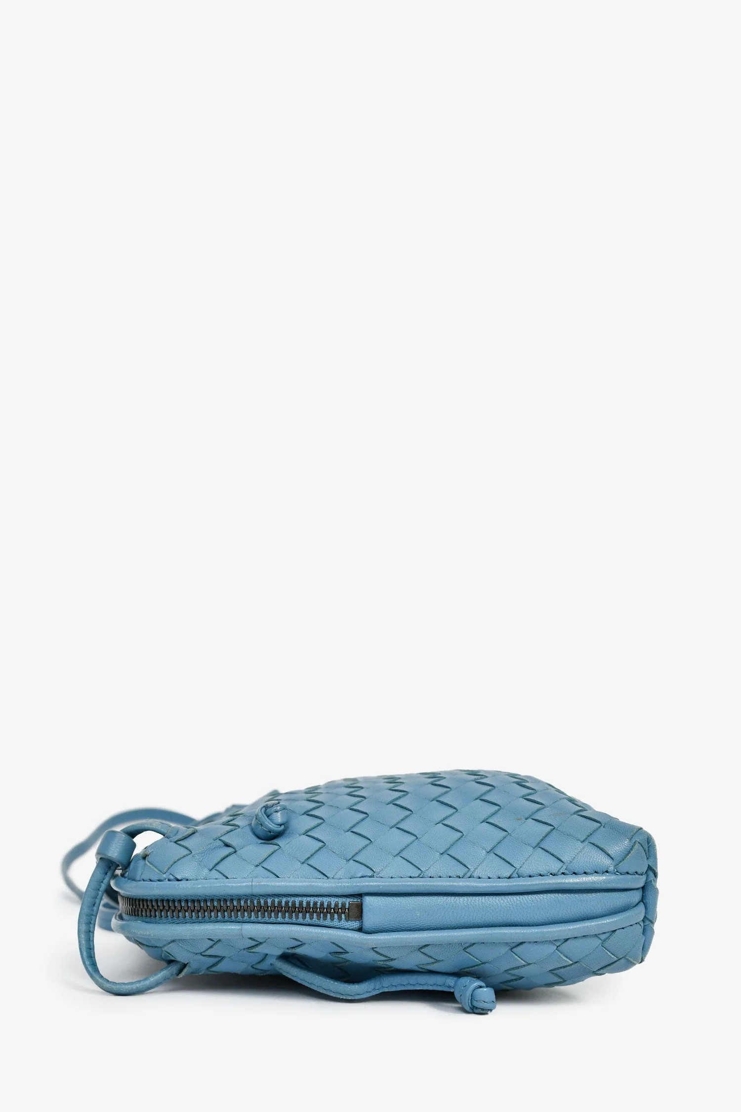 Bottega Veneta Blue Intrecciato Leather Crossbody Bag - Image 4
