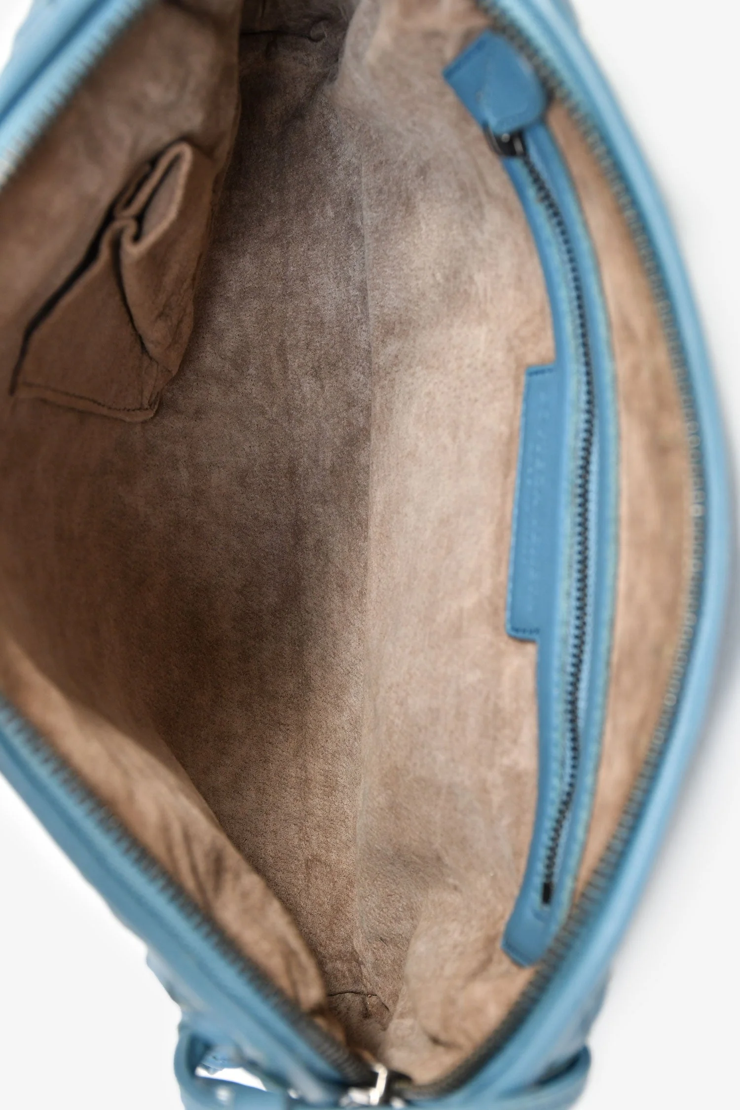 Bottega Veneta Blue Intrecciato Leather Crossbody Bag - Image 6