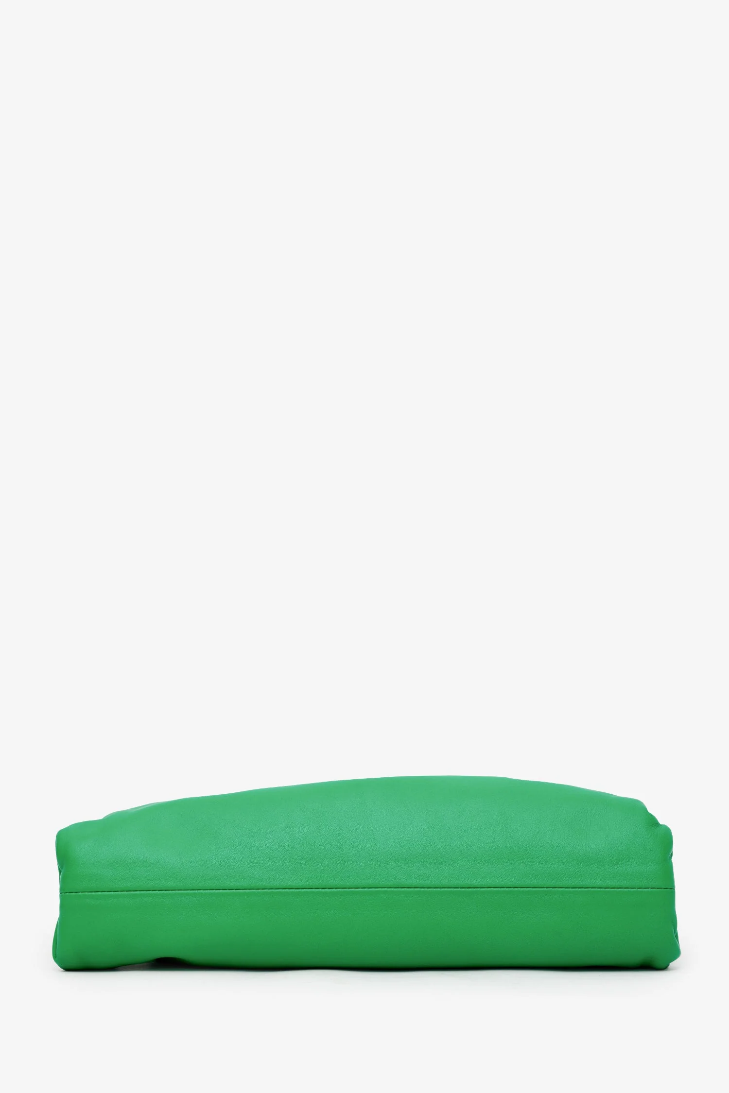 Bottega Veneta Emerald Green Leather Large Classic Pouch - Image 5