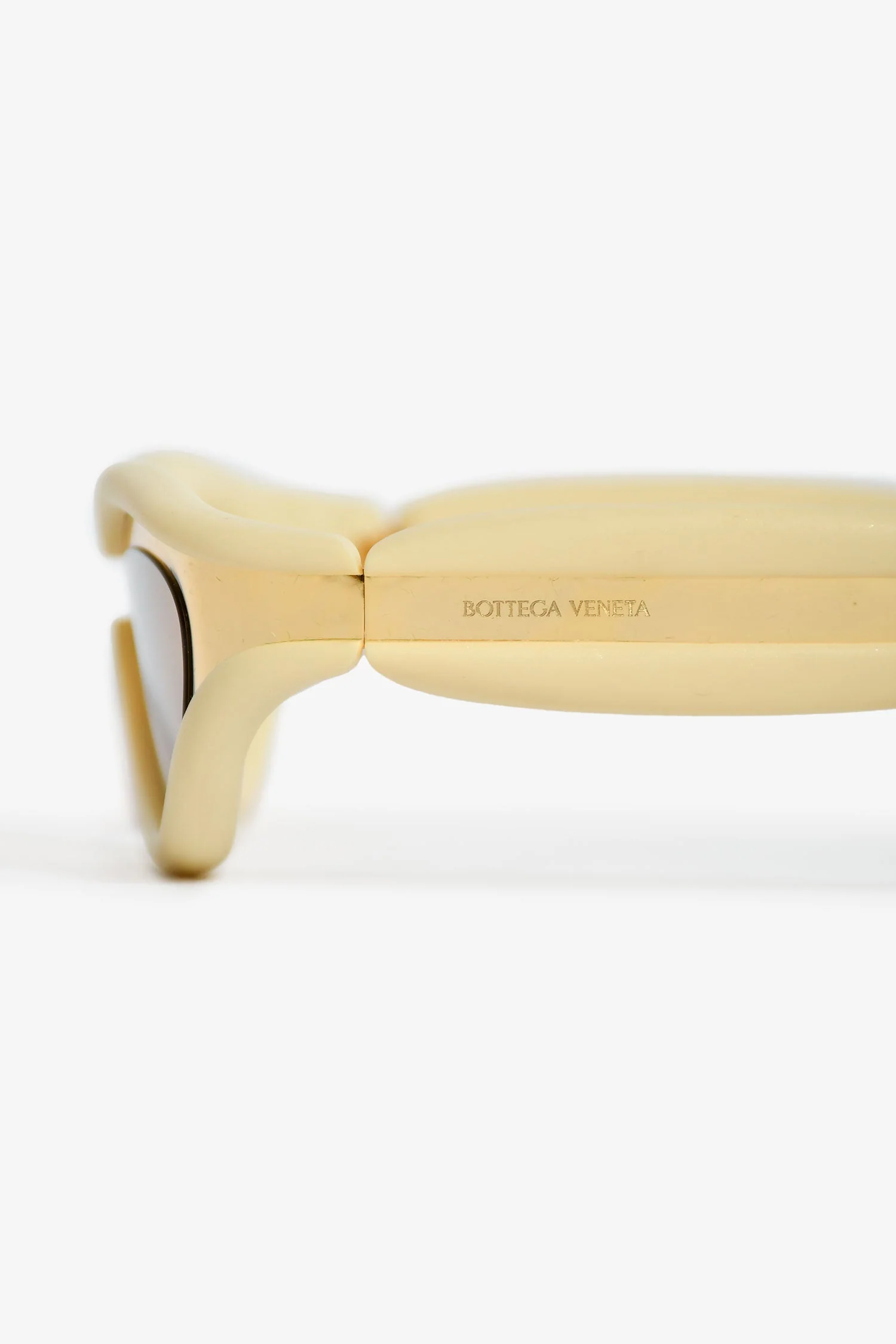 Bottega Veneta Gold Tone/Cream Rubber Oval Sunglasses - Image 4