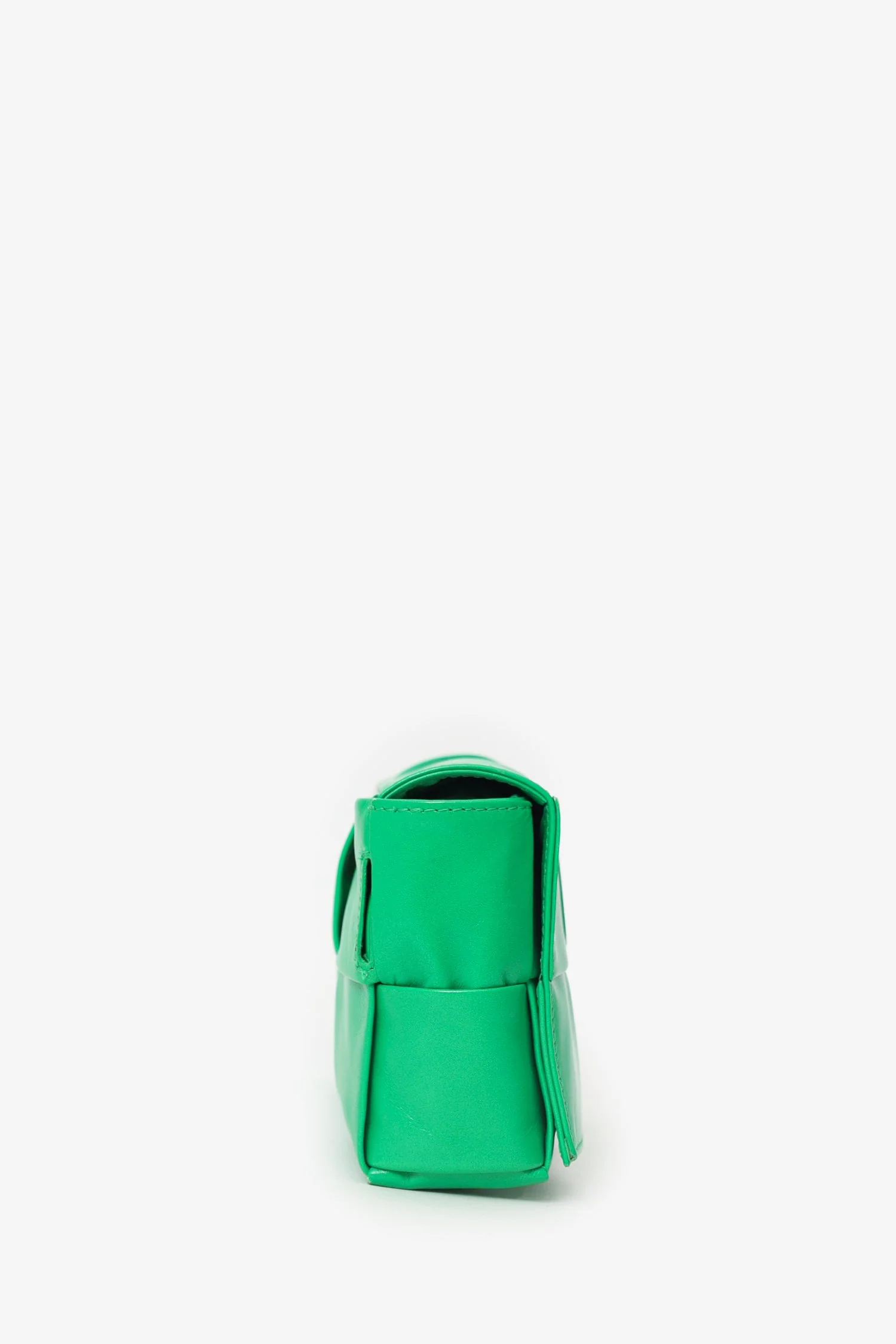 Bottega Veneta Green Leather Cassette Bag - Image 4