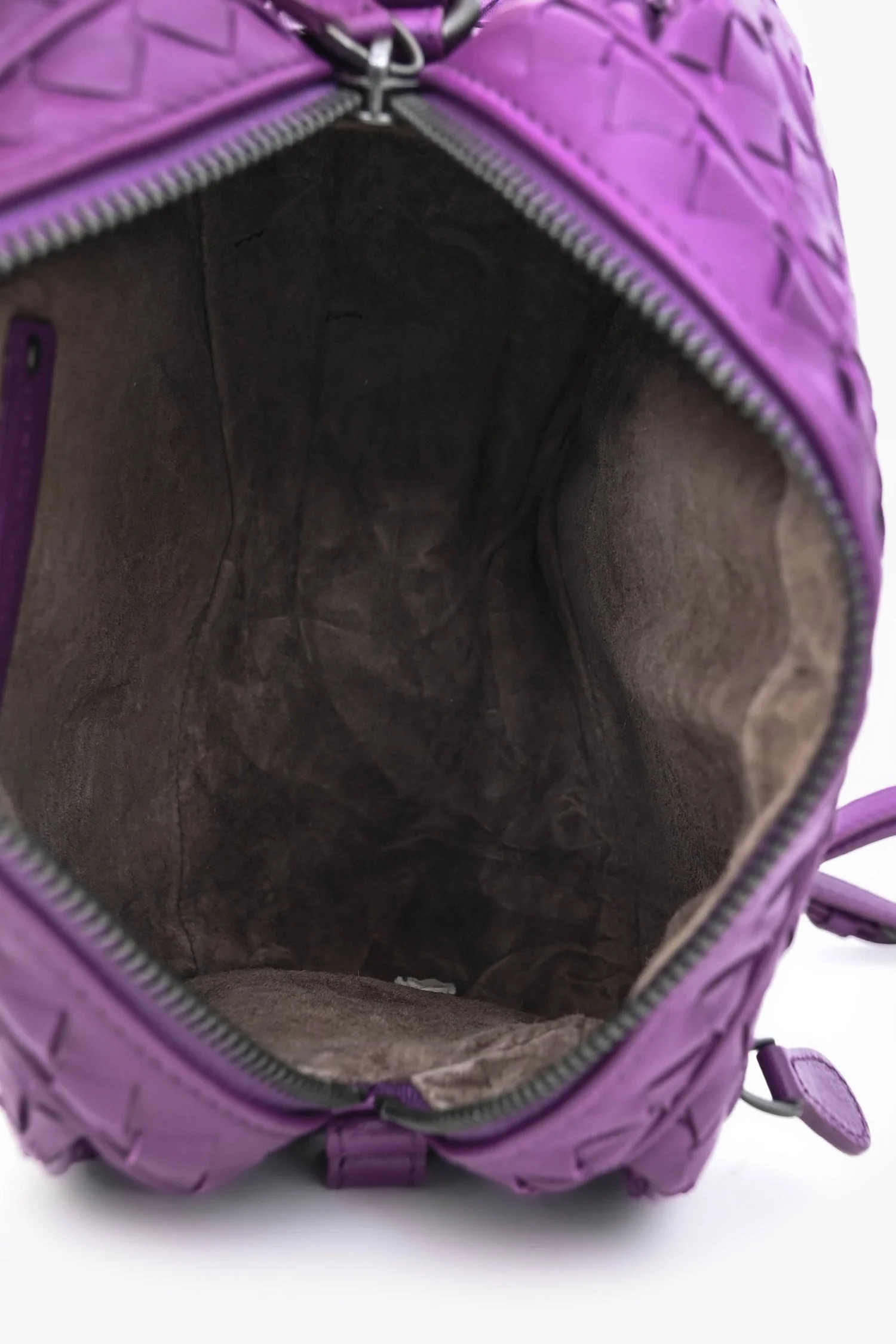 Bottega Veneta Purple Intrecciato Leather Camera Crossbody Bag - Image 6