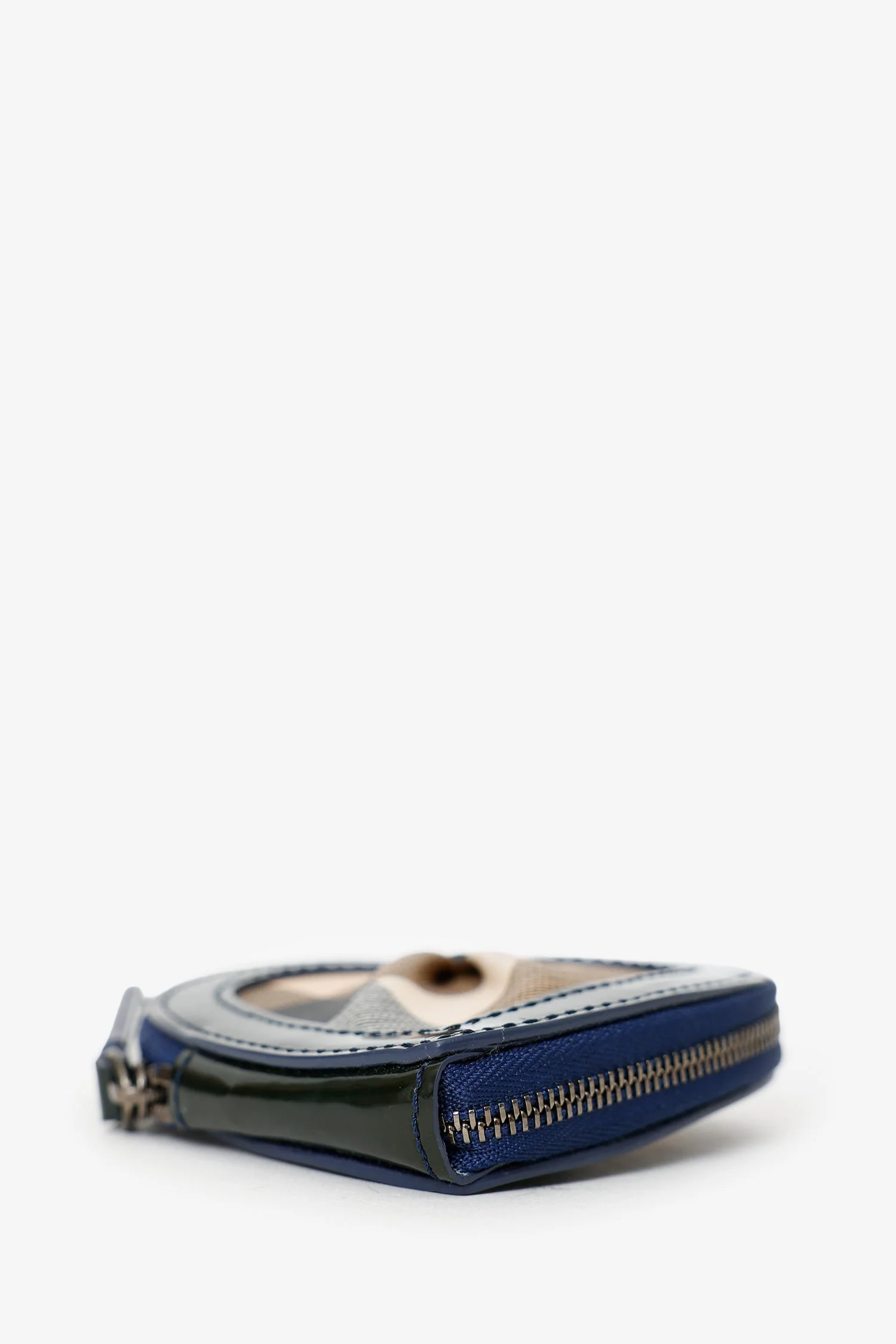 Burberry Black/Beige Patent/Canvas Nova Check Heart Coin Pouch - Image 5