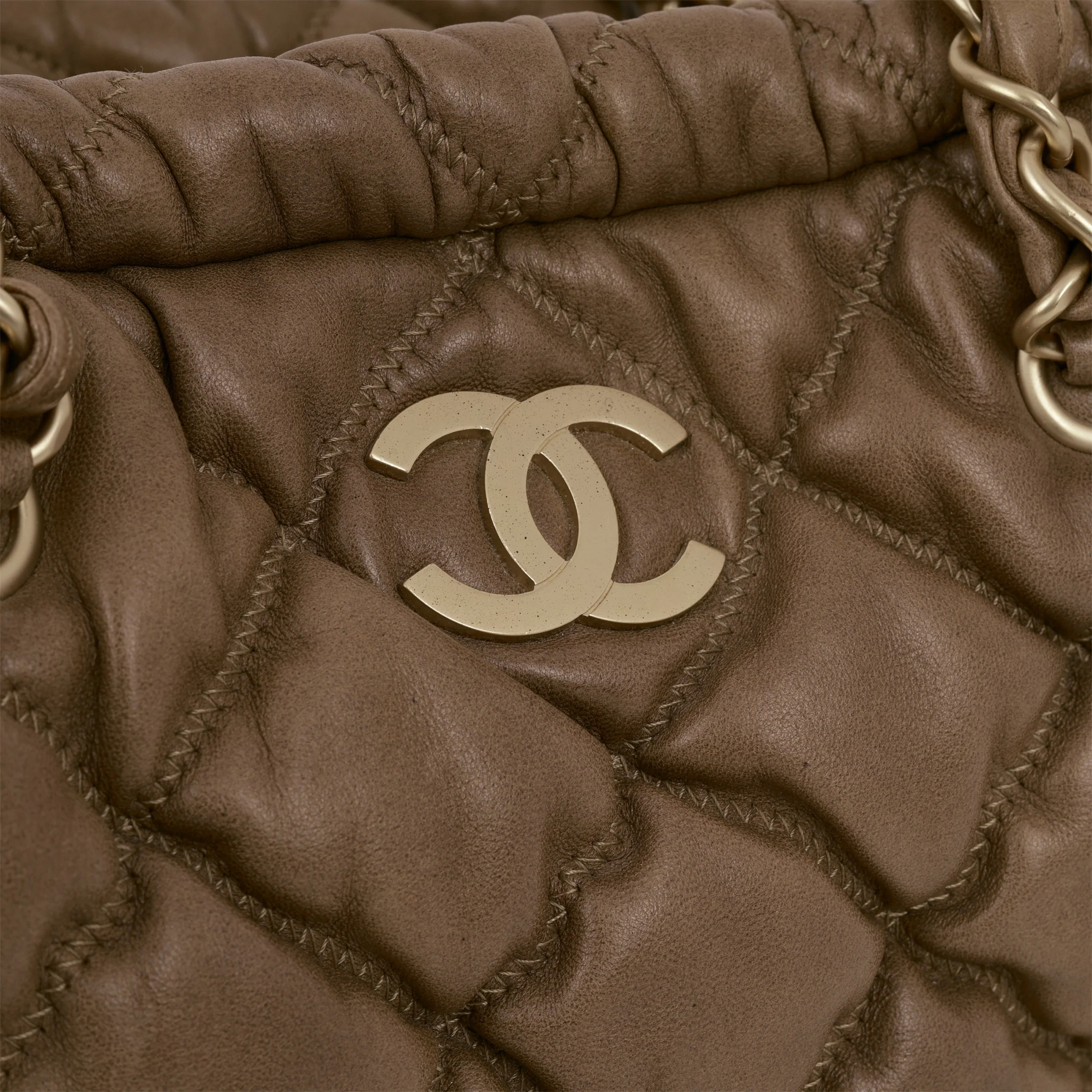 Chanel Bubble Shoulder Bag - Taupe Lambskin | Gold Hardware - Image 2