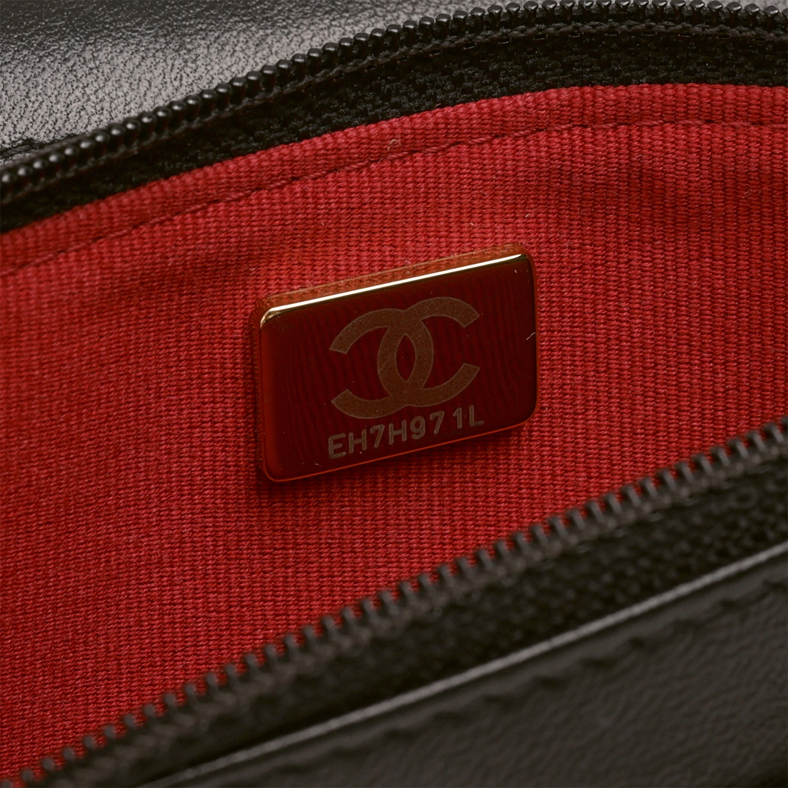 Chanel 19 Wallet on Chain - Black Lambskin | Mixed Hardware - Image 8
