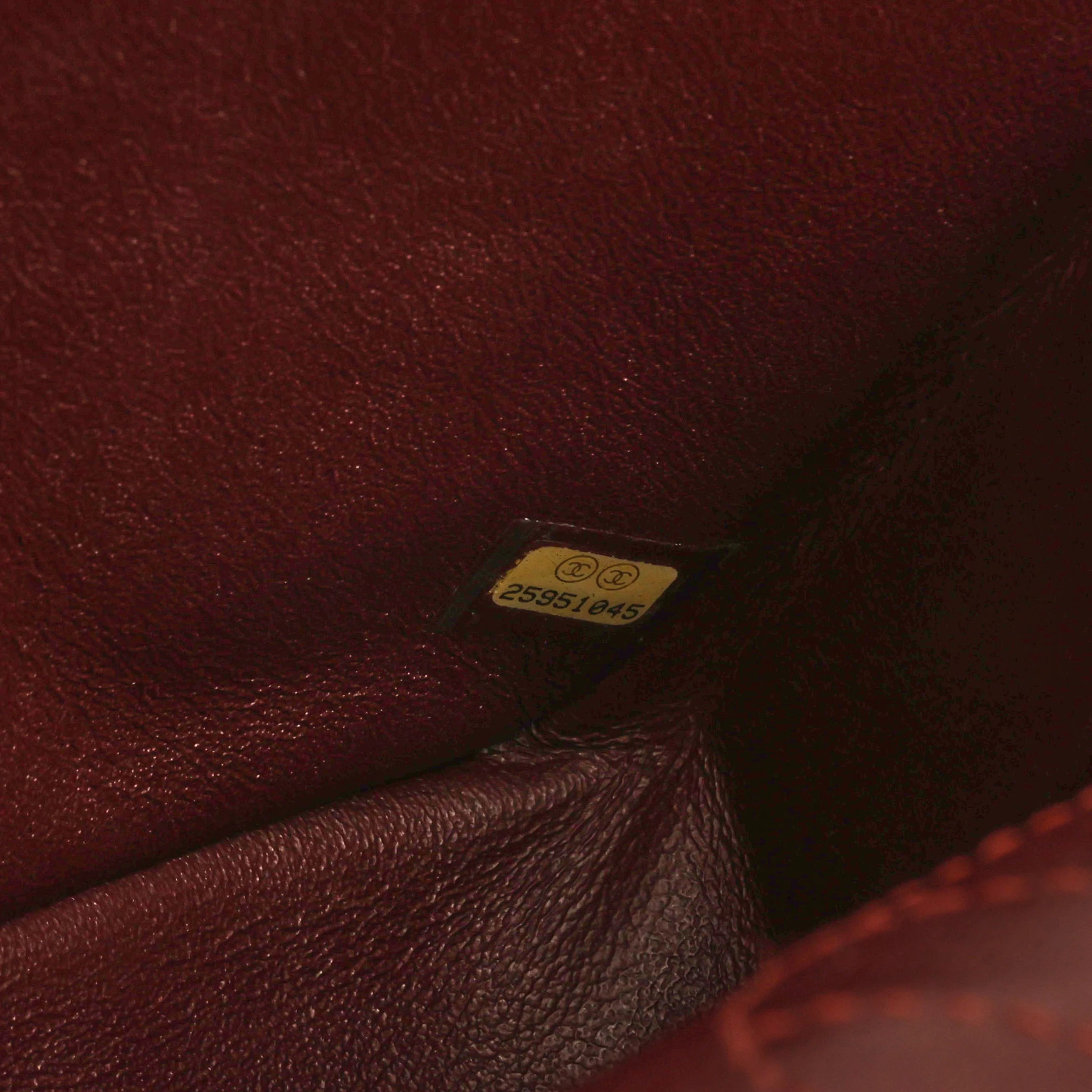 Chanel 2.55 Reissue 225 - Black Crumpled Calfskin | Gold Hardware - Image 6