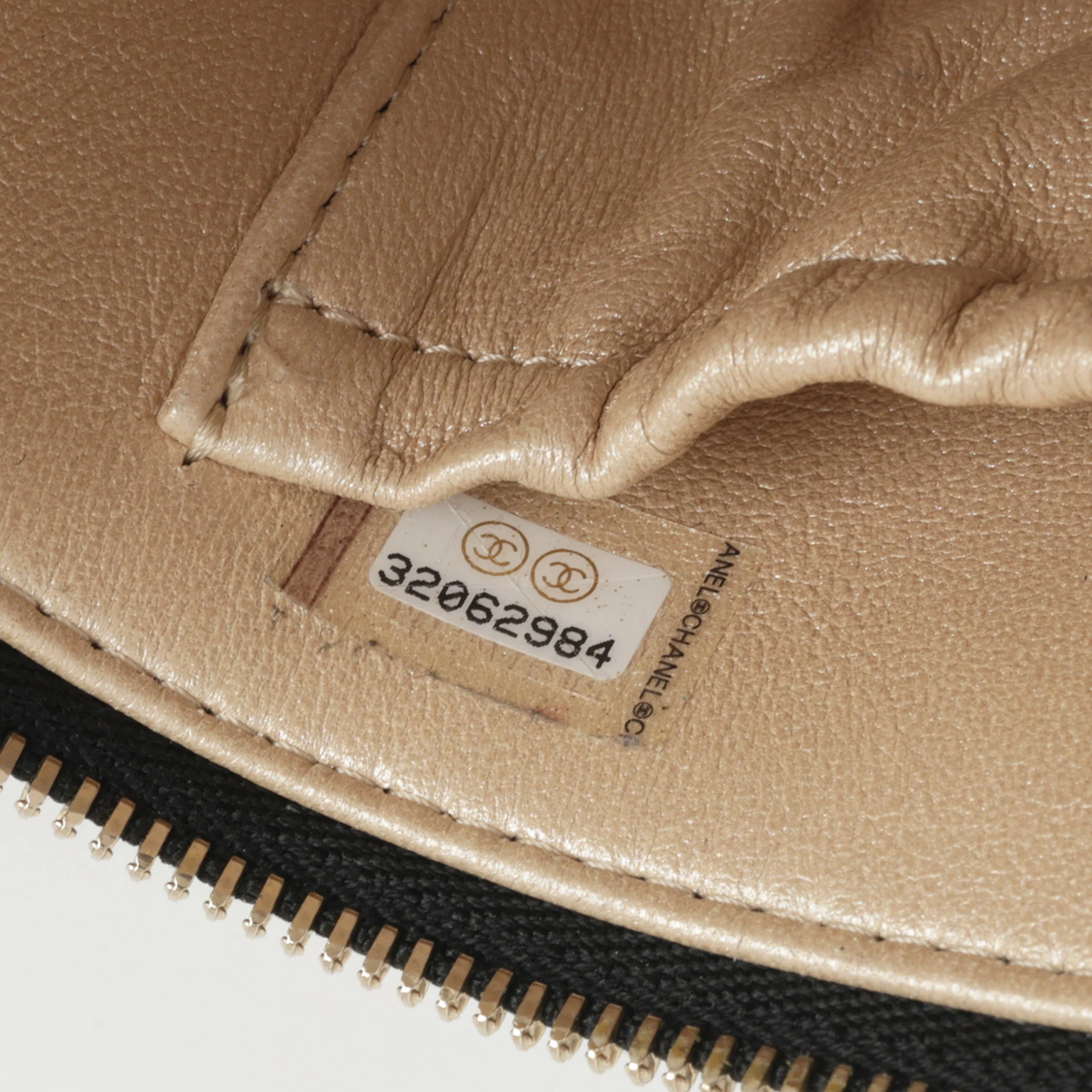 Chanel 22s Mini Top Handle Vanity - Black Lambskin | Champagne Gold Hardware - Image 3
