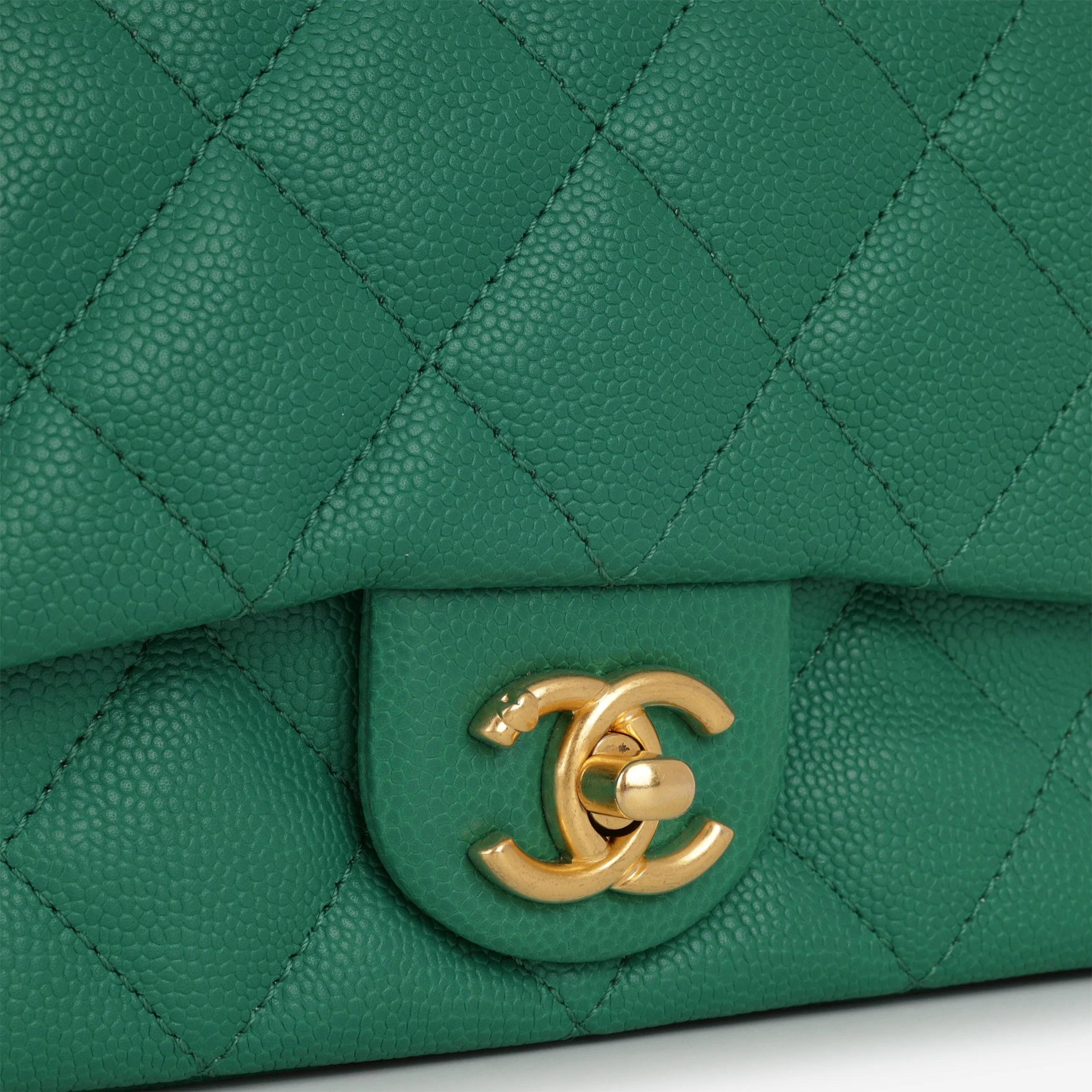 Chanel 23P Mini Heart Crush - Green Caviar | Gold Hardware - Image 7
