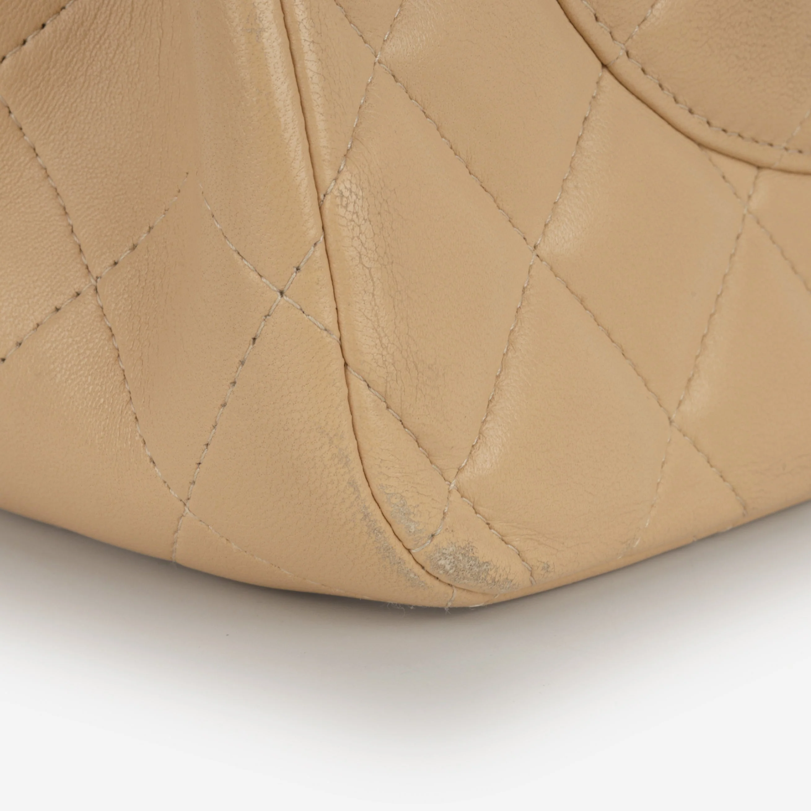 Chanel Classic Jumbo Double Flap - Beige Lambskin | Gold Hardware - Image 10