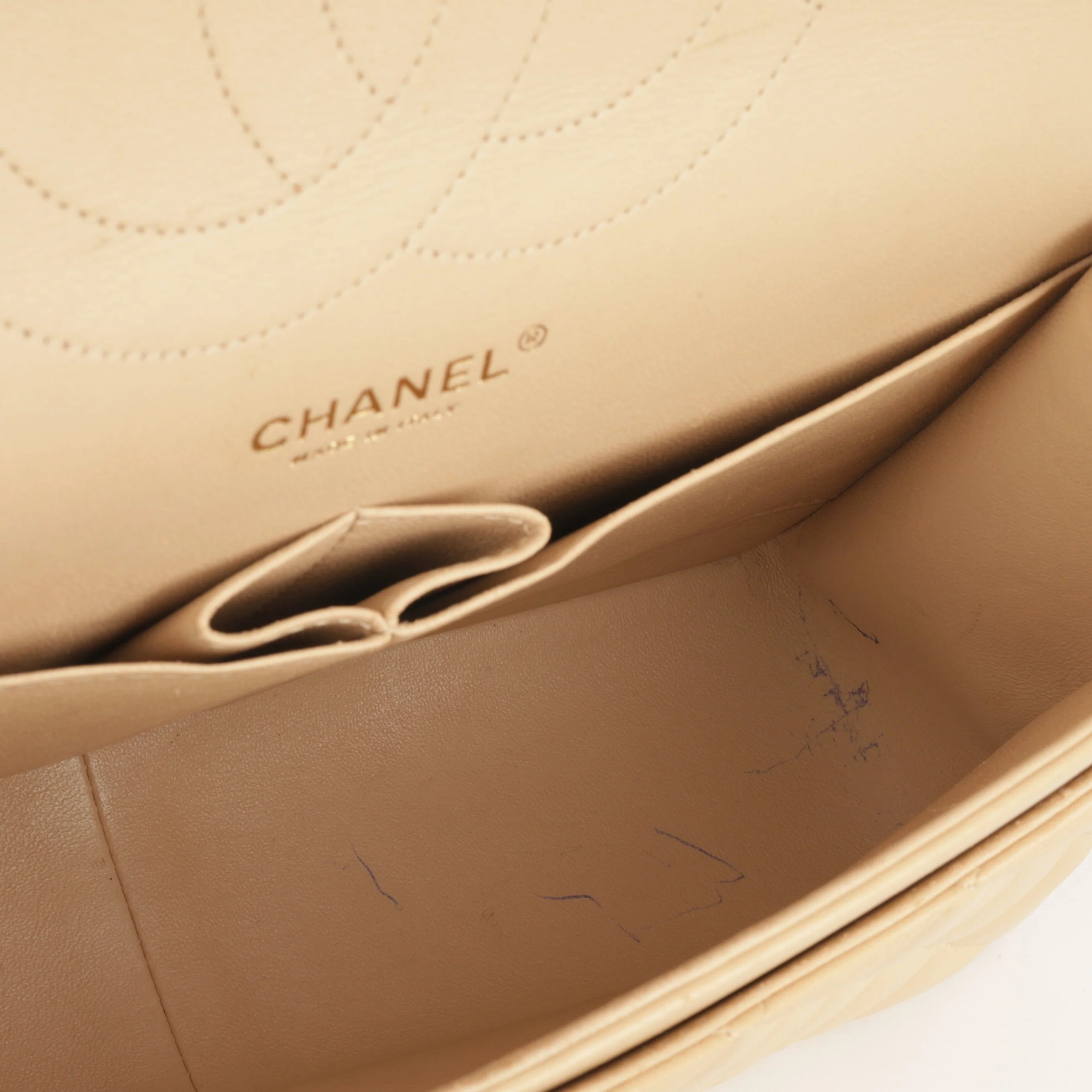 Chanel Classic Jumbo Double Flap - Beige Lambskin | Gold Hardware - Image 8
