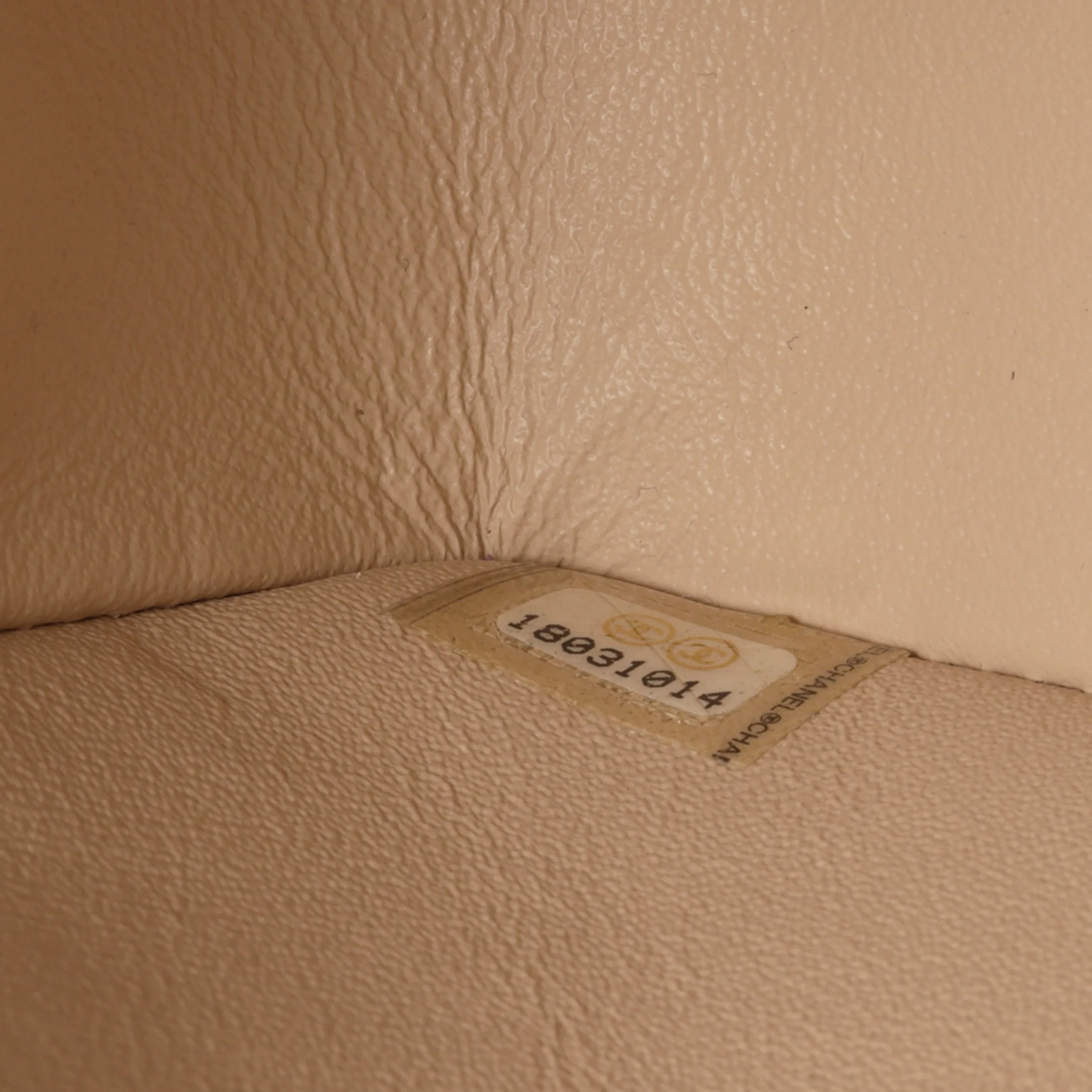 Chanel Classic Jumbo Double Flap - Beige Lambskin | Gold Hardware - Image 6