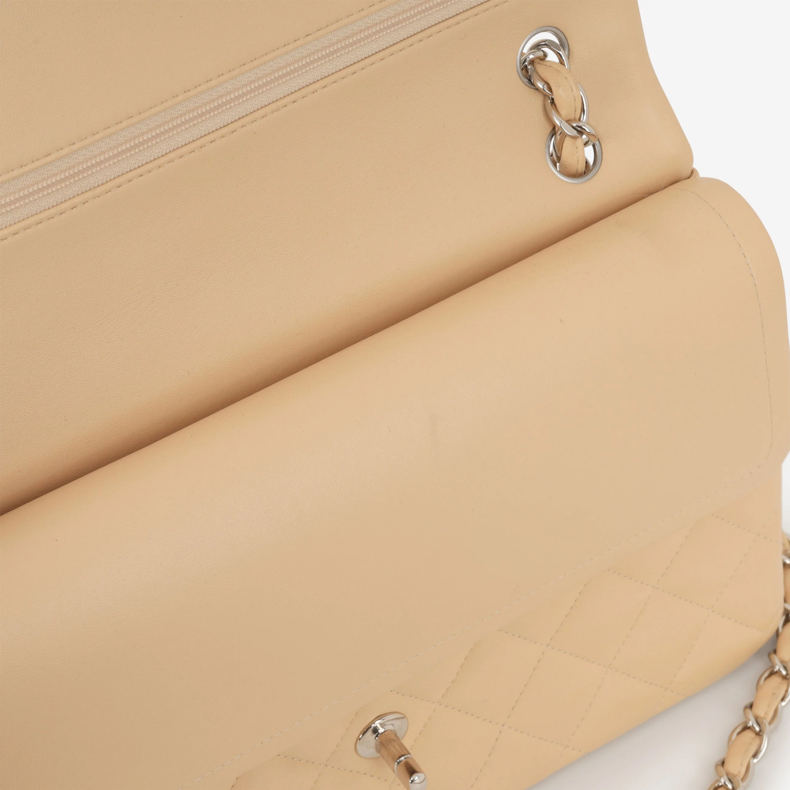 Chanel Classic Jumbo Double Flap - Beige Lambskin | Silver Hardware - Image 10