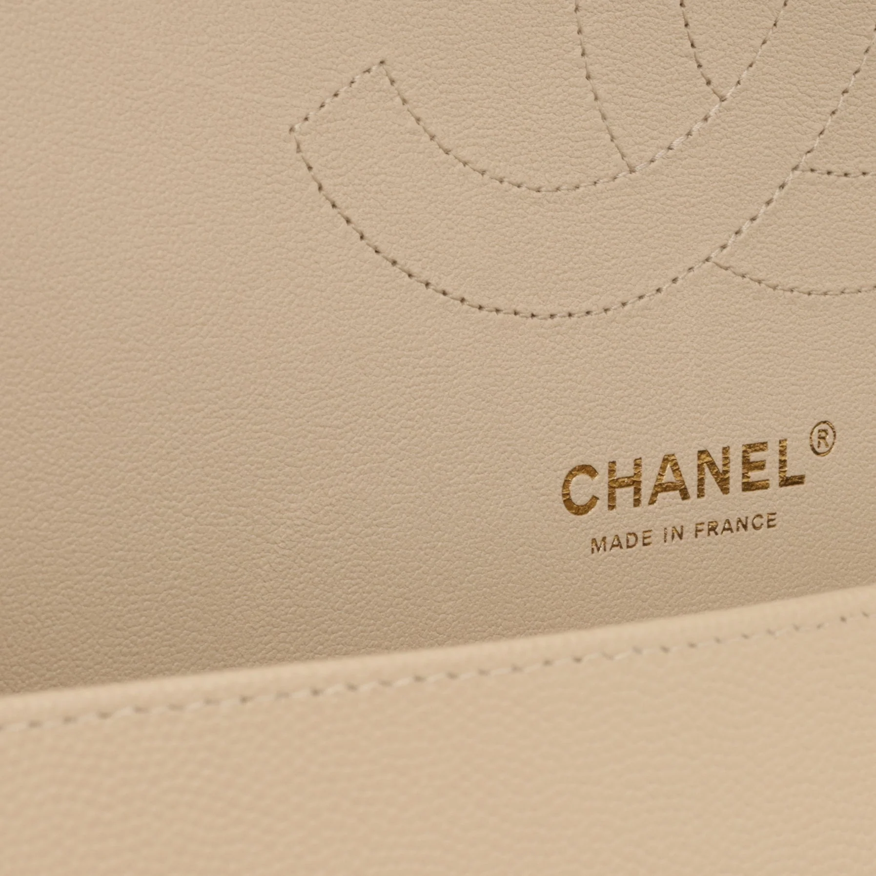 Chanel Classic Jumbo Double Flap - Ecru Caviar | Champagne Gold Hardware - Image 10