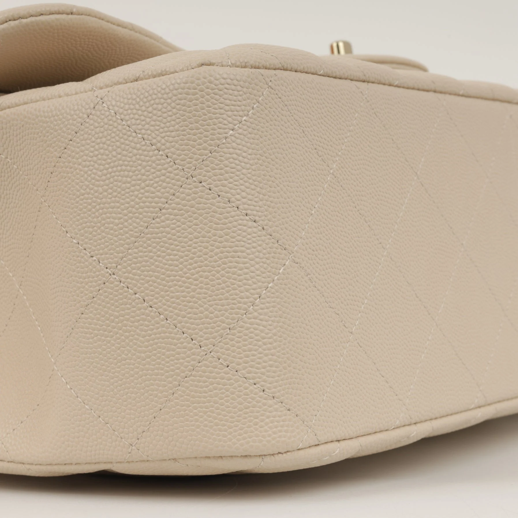 Chanel Classic Jumbo Double Flap - Ecru Caviar | Champagne Gold Hardware - Image 6