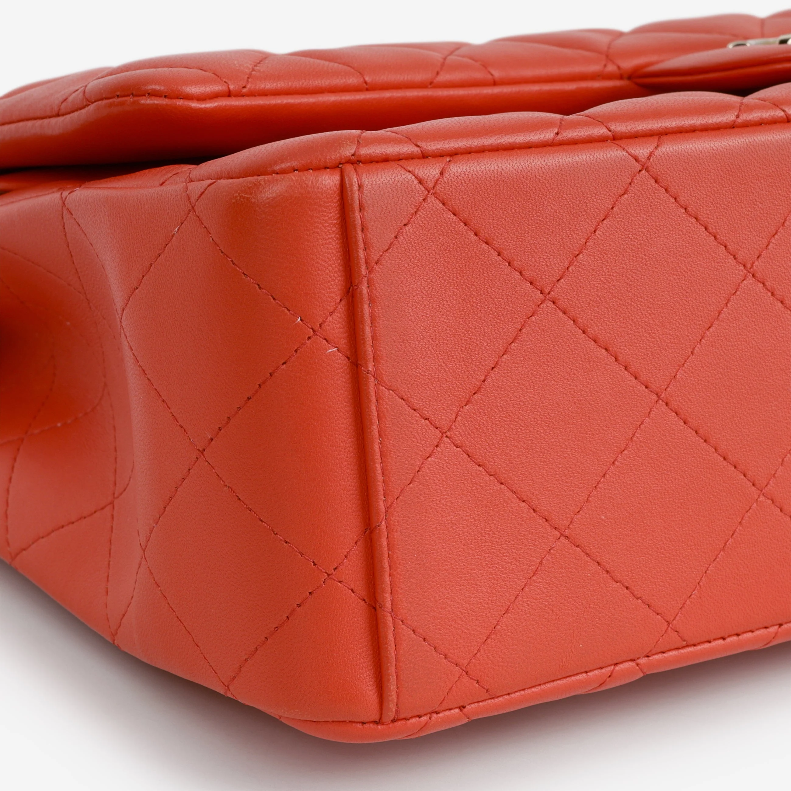 Chanel Classic Maxi Double Flap - Coral Lambskin | Champagne Gold Hardware - Image 6