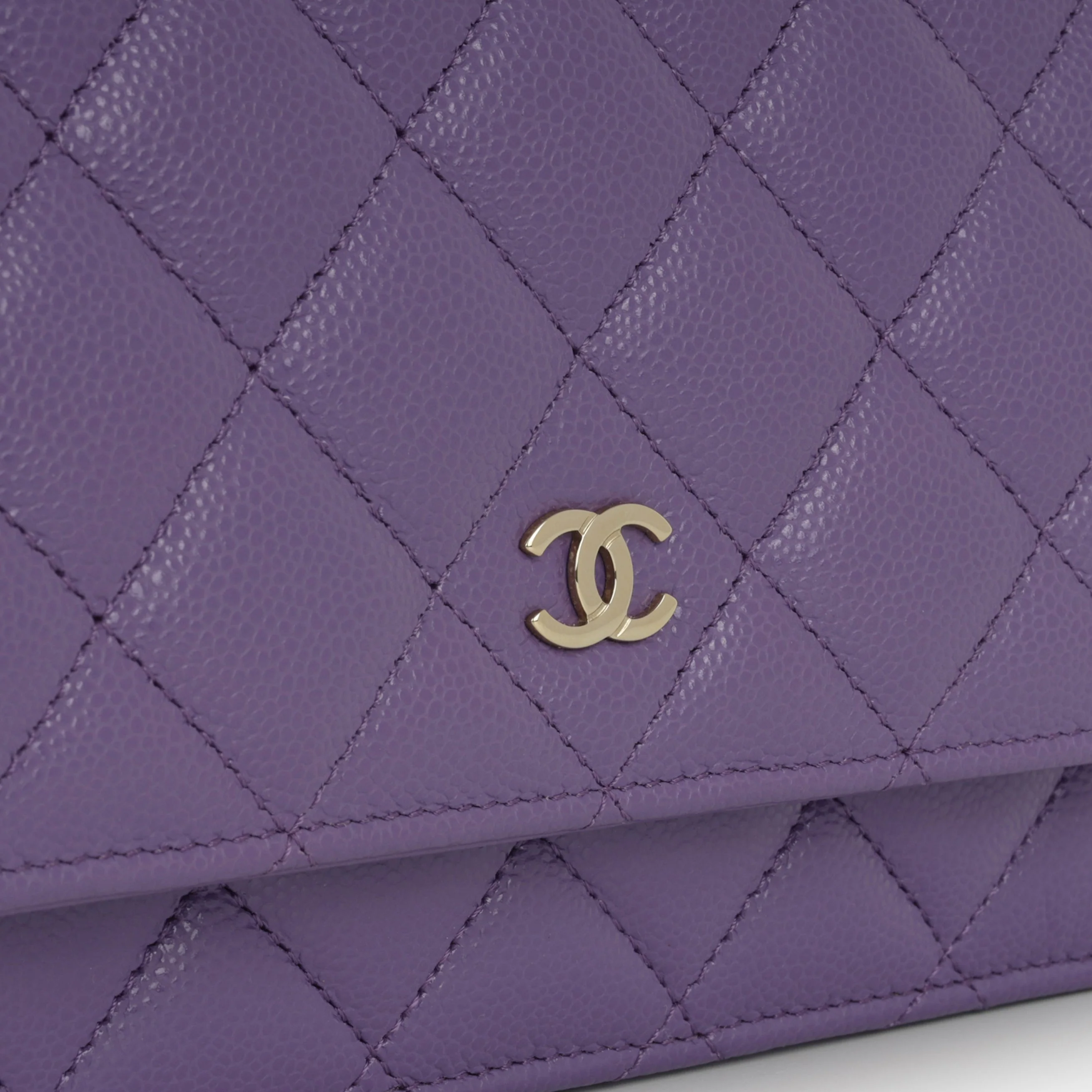Chanel Classic Wallet on Chain - Purple Caviar | Champagne Gold Hardware - Image 4