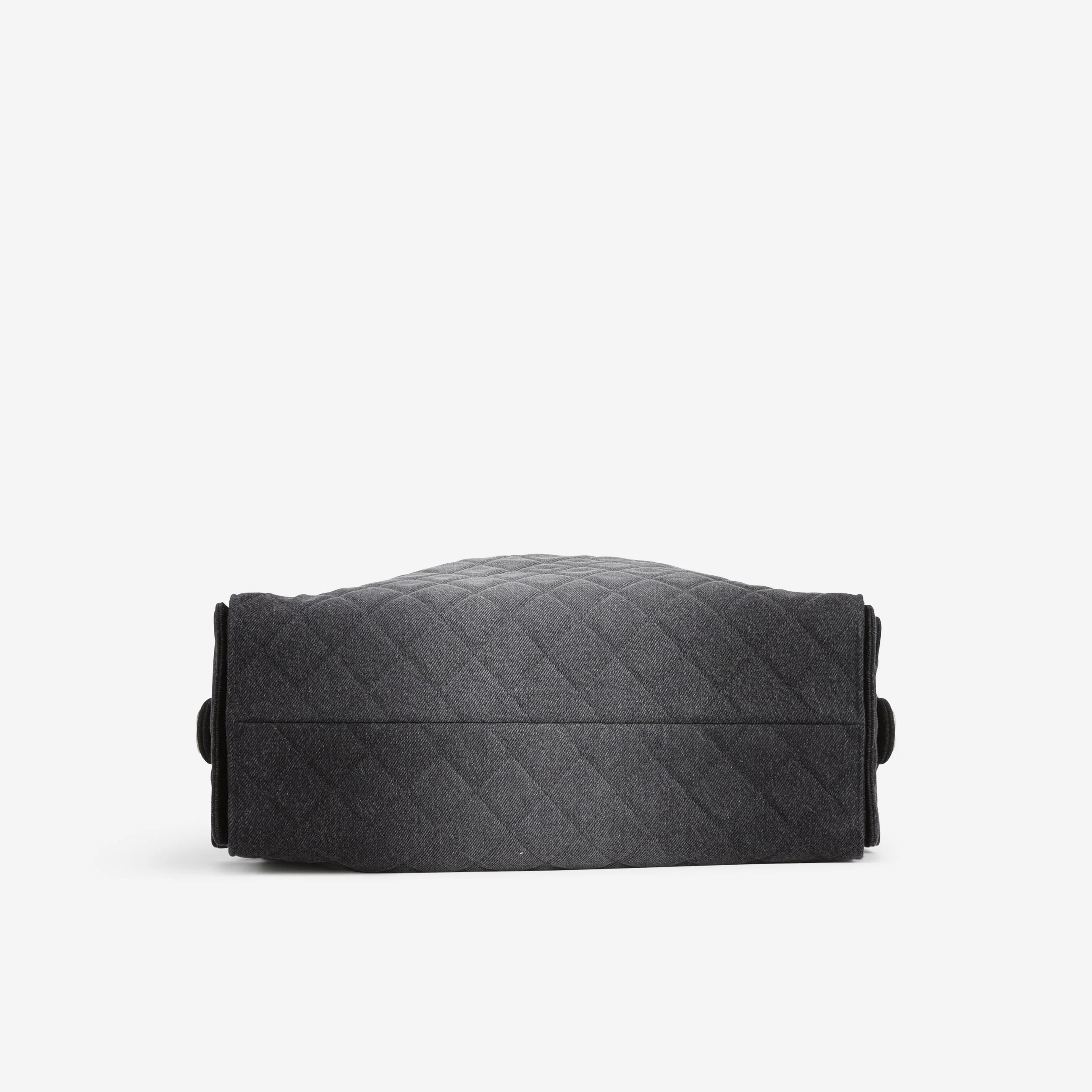Chanel Large 25 Hobo Bag - Black Denim | Gold Hardware - Image 4