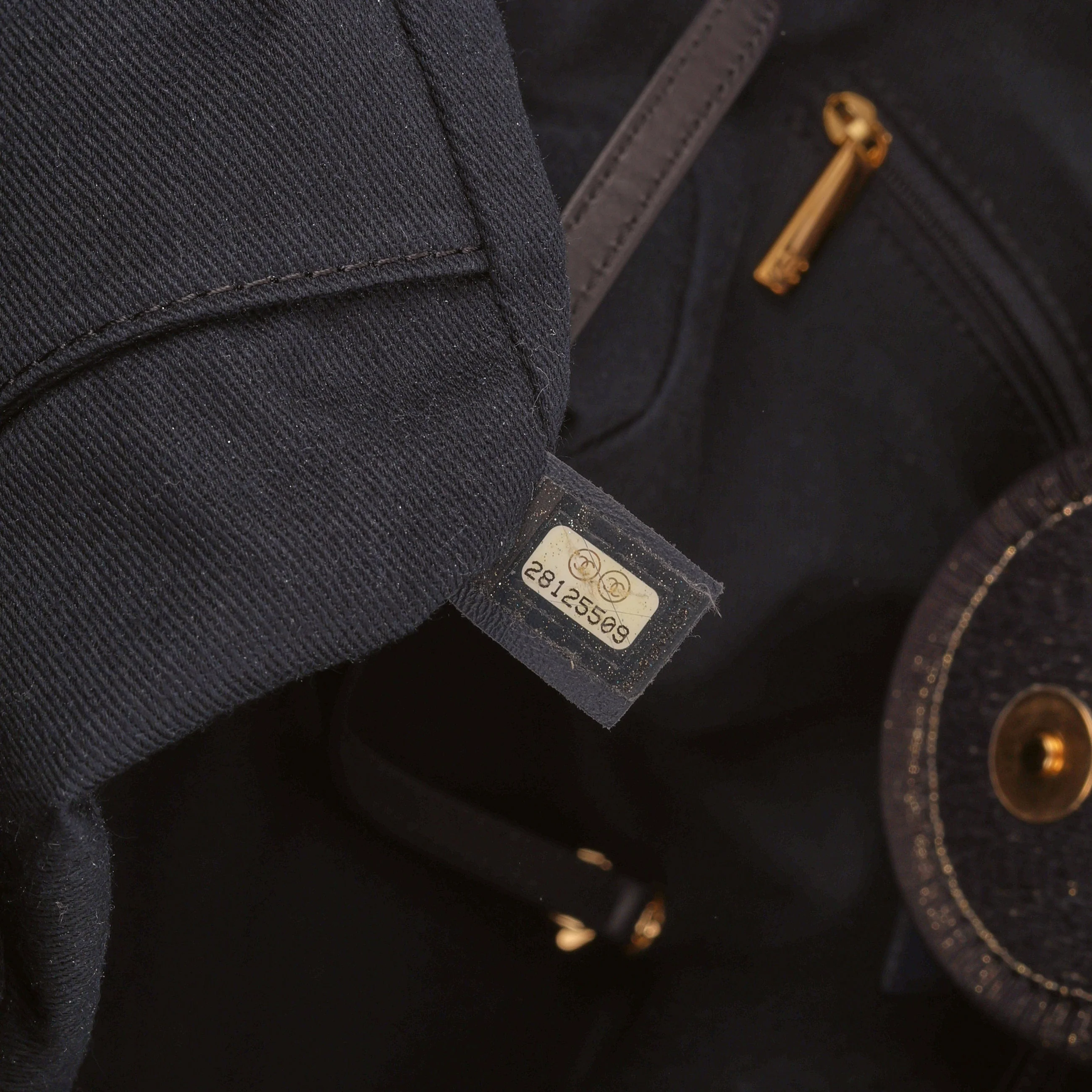 Chanel Chanel Large Deauville - Navy / Gold Glitter Fabric | Gold Hardware - Image 6