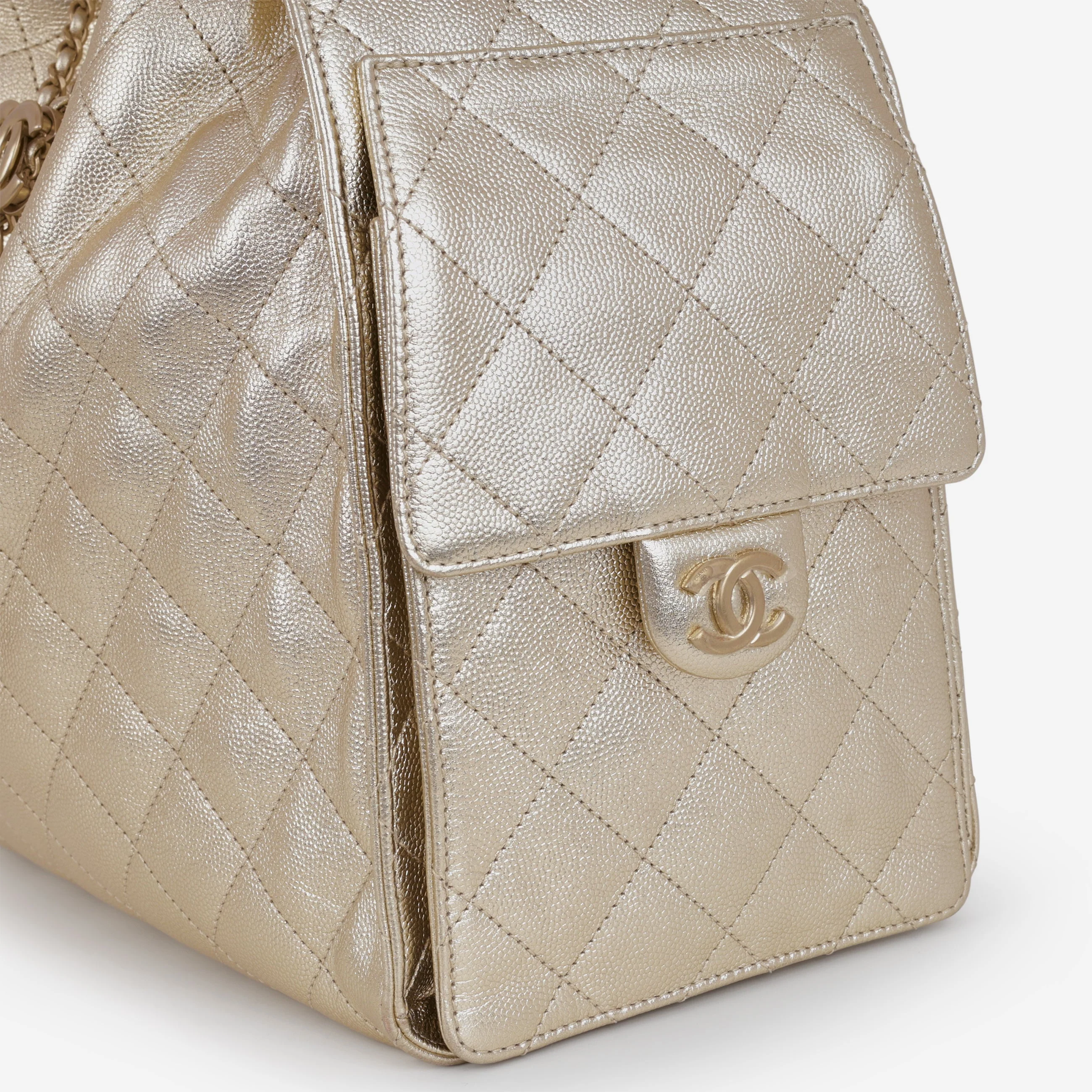 Chanel Medium 25 Hobo Bag - Champagne Gold Caviar | Gold Hardware - Image 4