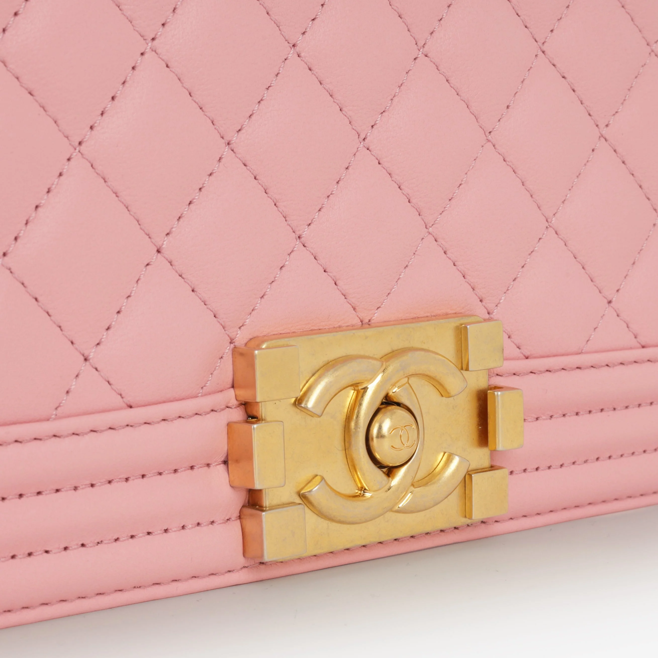 Chanel Medium Boy Bag - Pink Lambskin | Aged Gold Hardware - Image 8