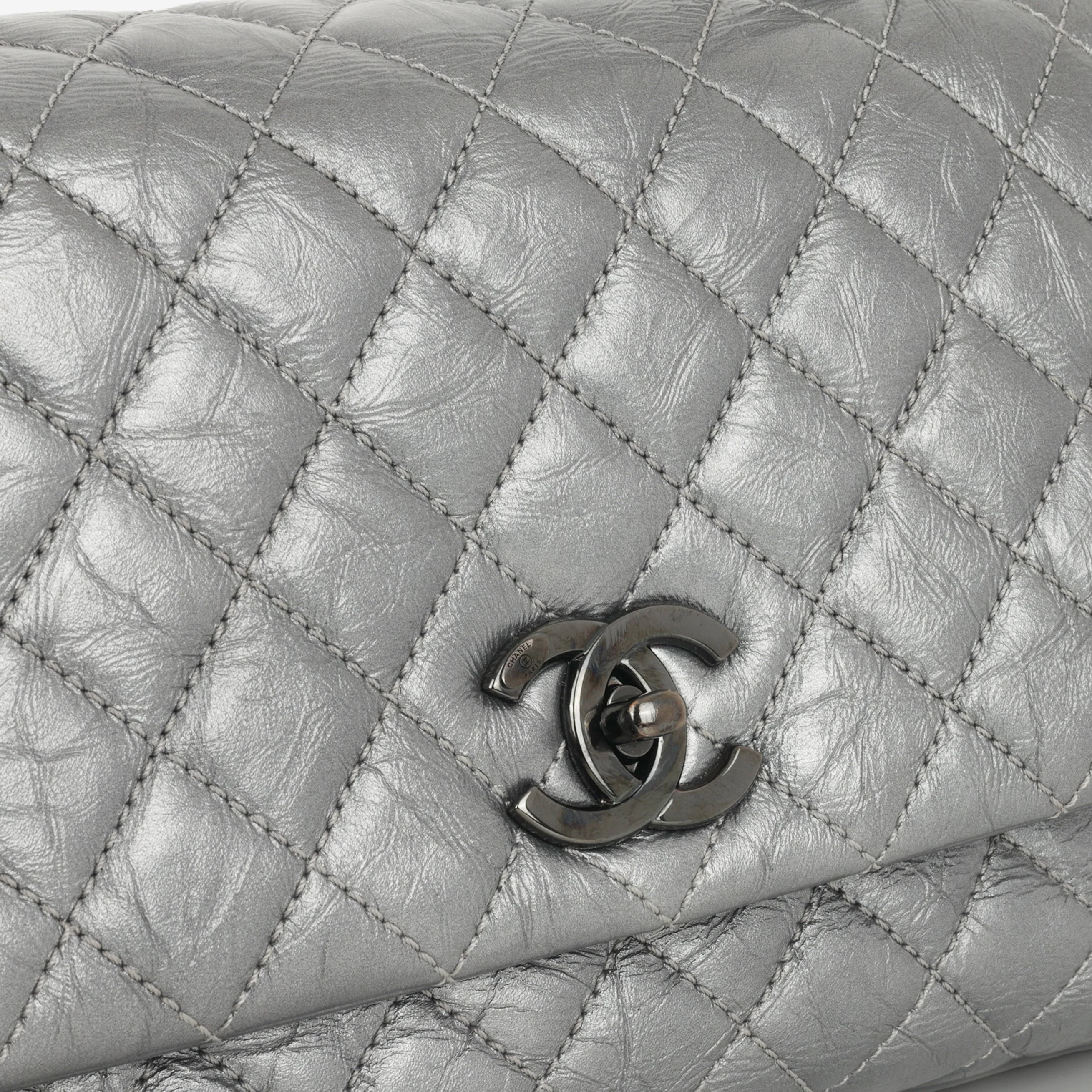 Chanel Medium Coco Handle - Silver Crumpled Calfskin | Black Hardware - Image 5