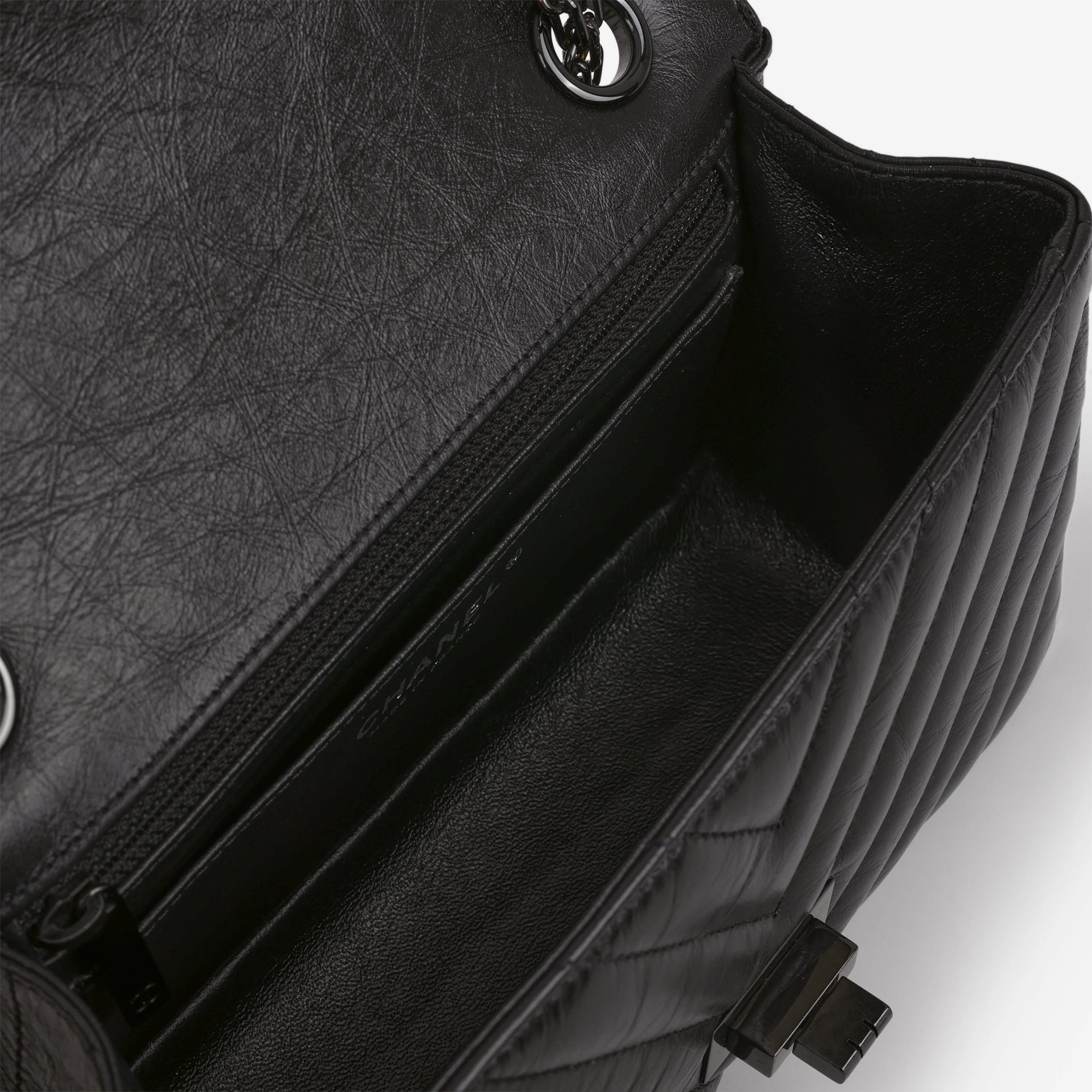 Chanel Mini 2.55 Reissue 224 - So Black Chevron Calfskin - Image 5