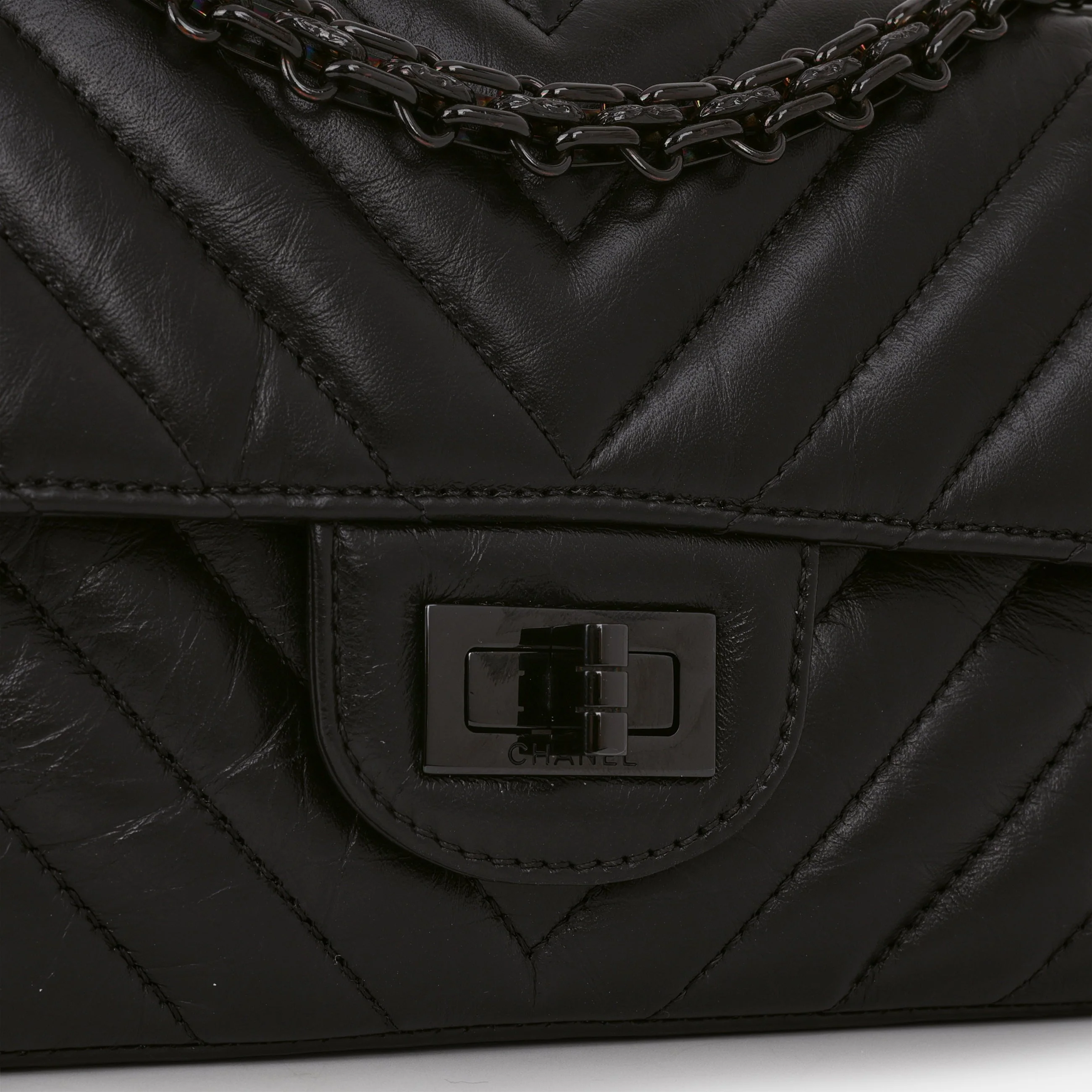 Chanel Mini 2.55 Reissue 224 - So Black Chevron Calfskin - Image 7