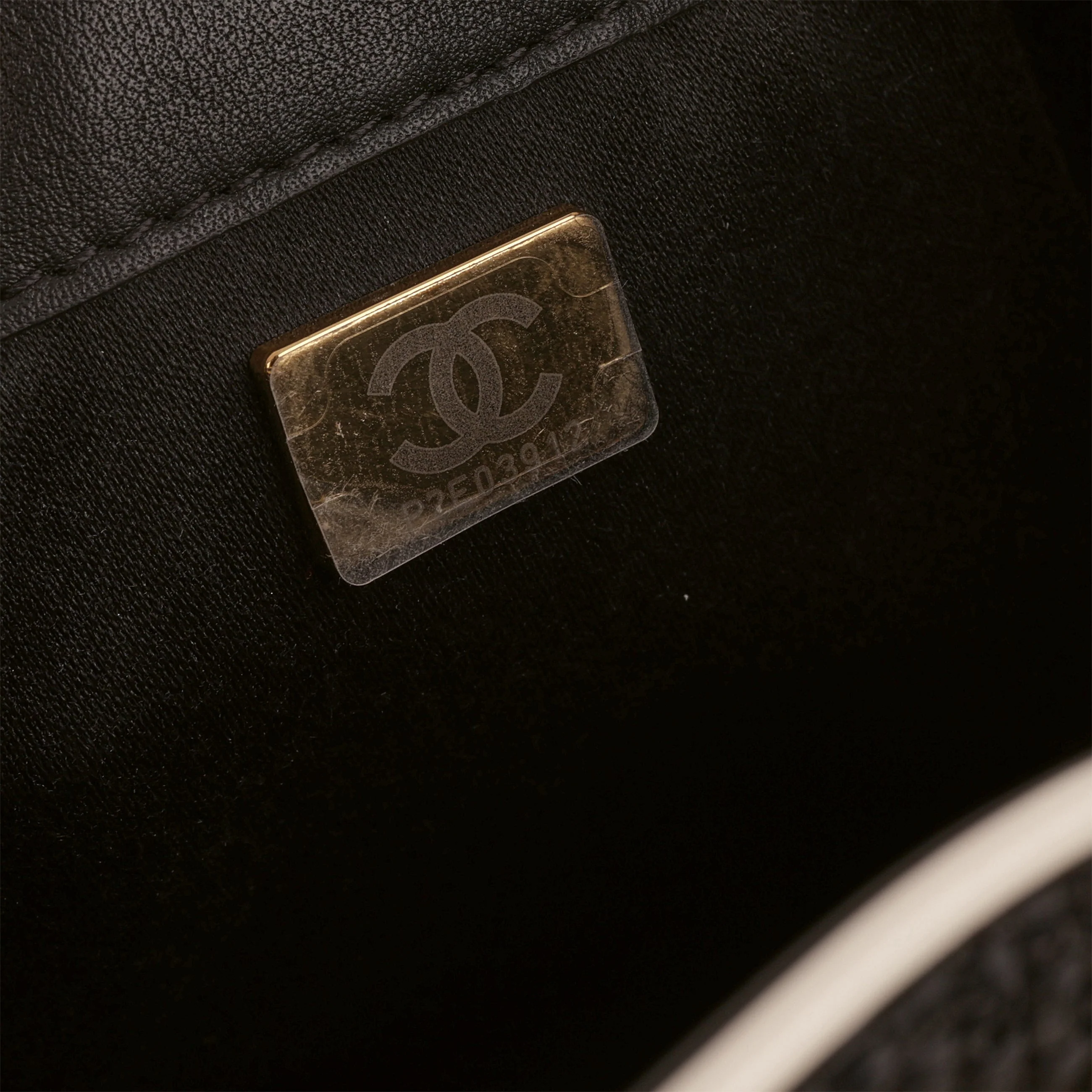 Chanel Mini 25 Hobo - Black Raffia | Gold Hardware - Image 6