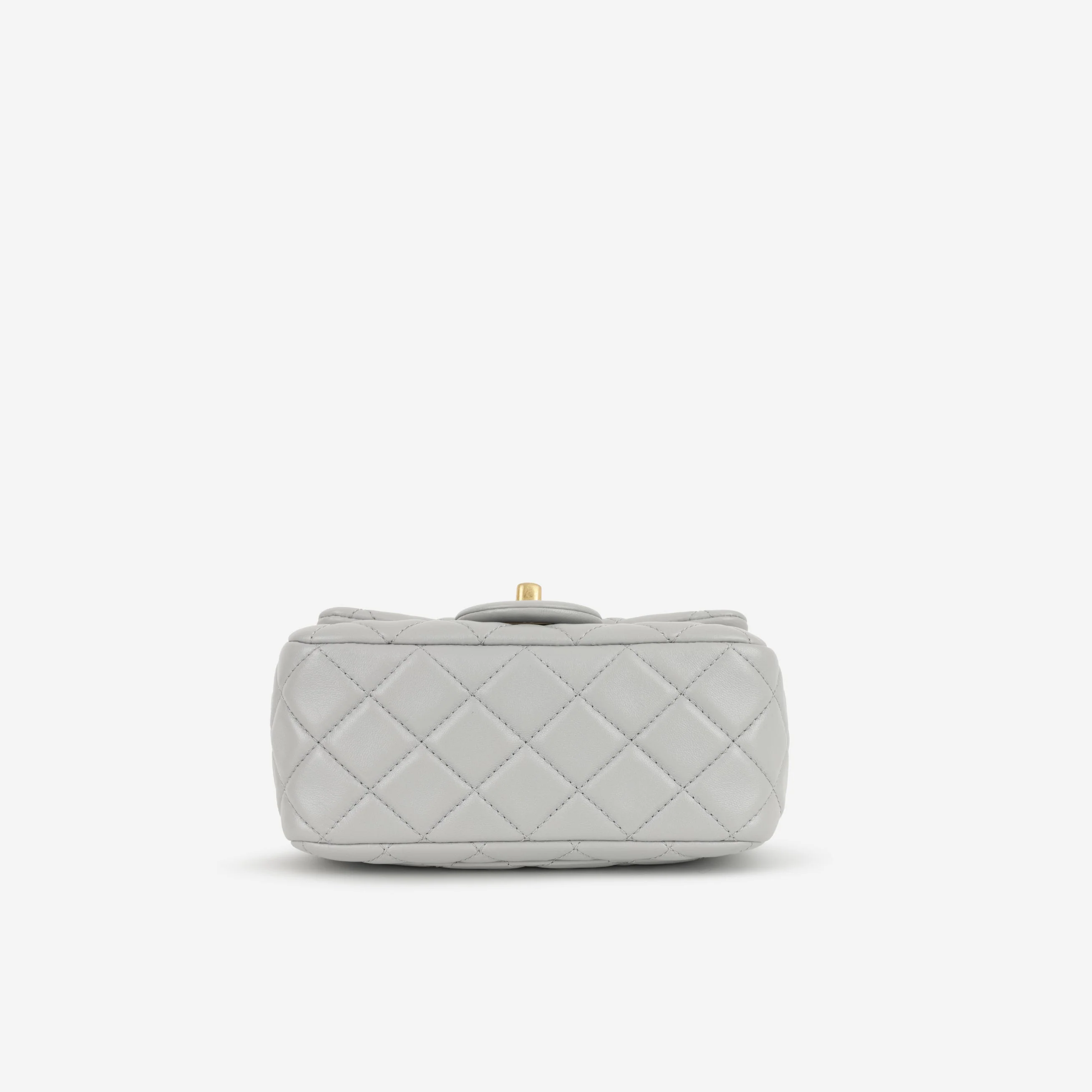 Chanel Mini Flap Square Pearl Crush - Grey Lambskin | Gold Hardware - Image 4