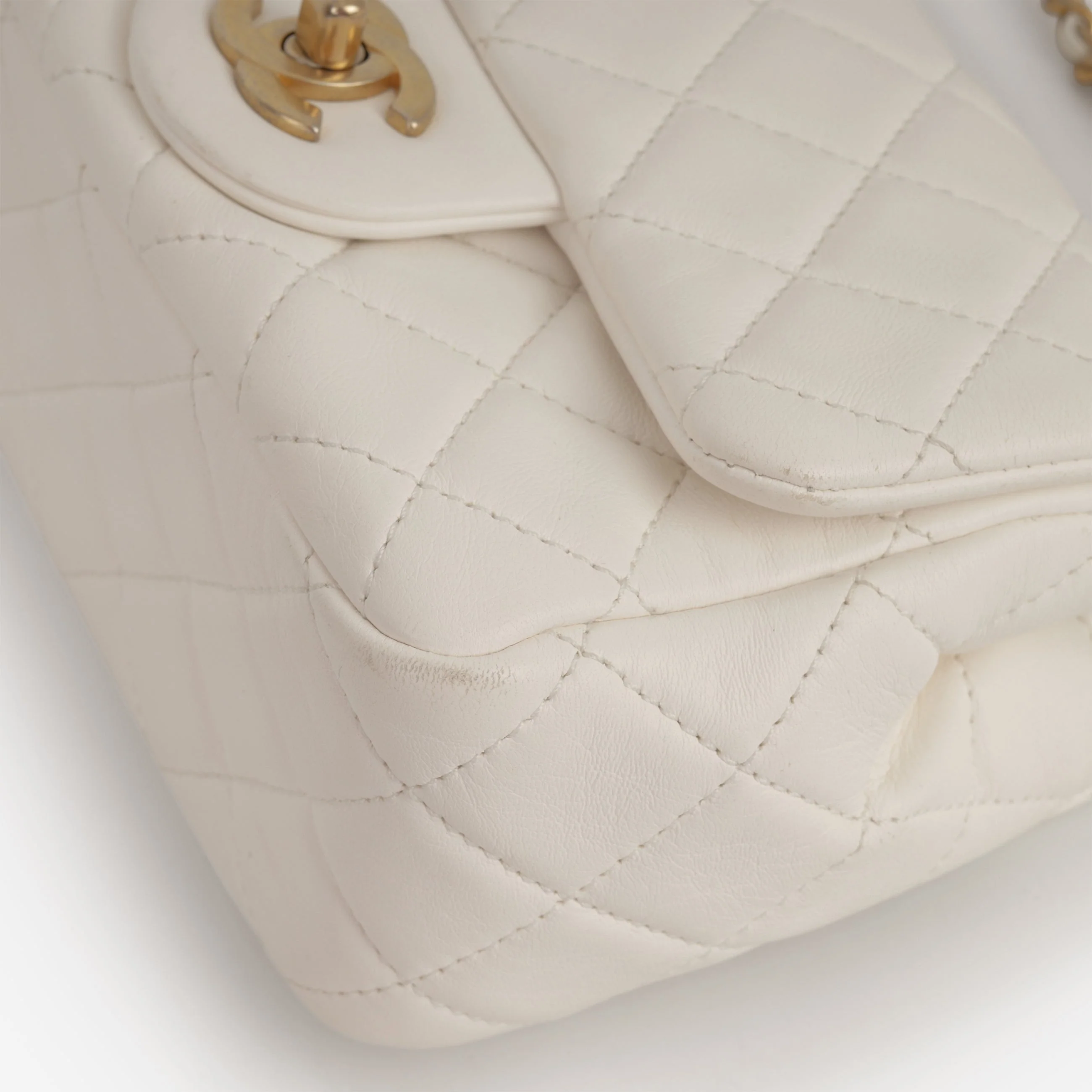 Chanel Mini Flap Square Pearl Crush - White Lambskin | Gold Hardware - Image 7