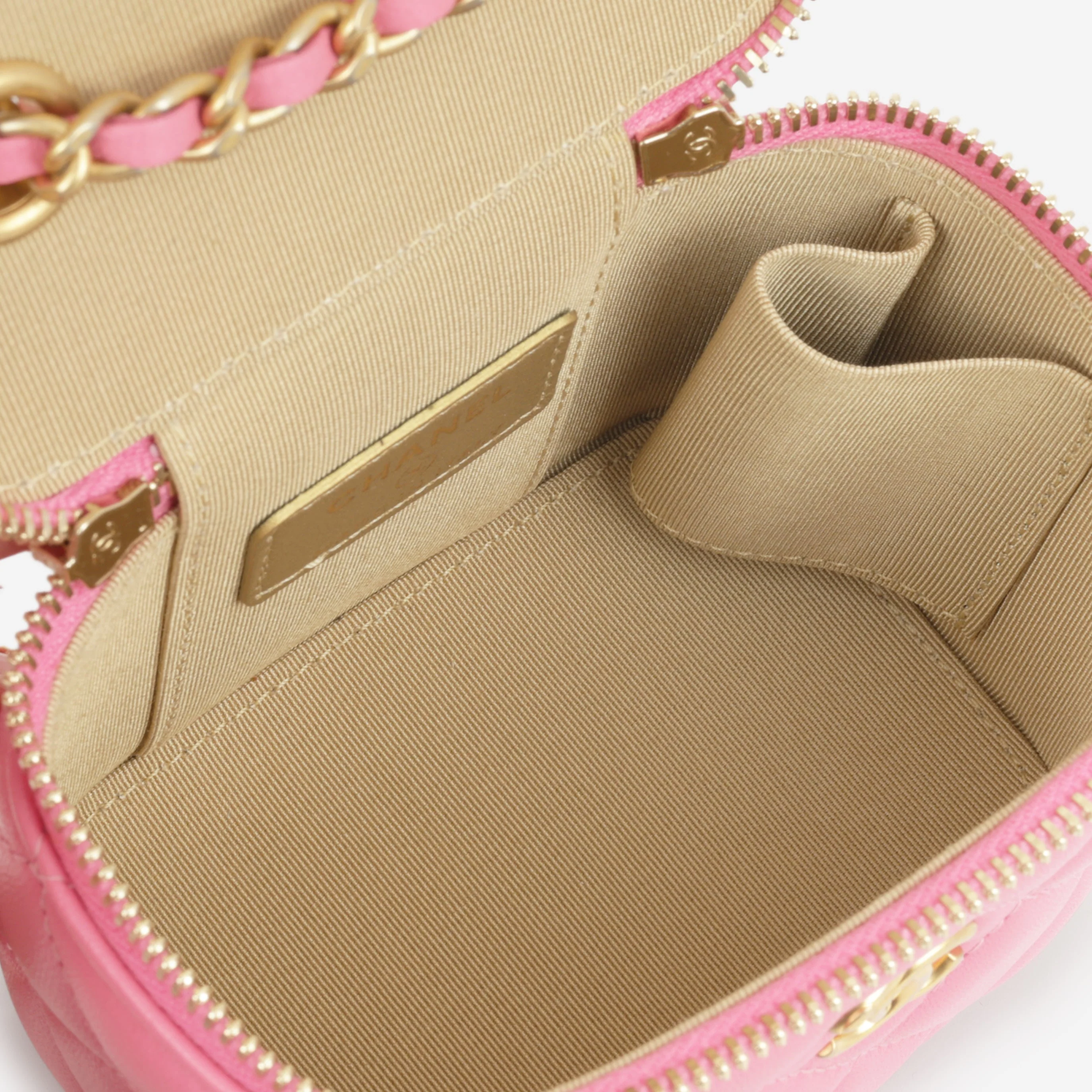 Chanel Mini Vanity Pearl Crush - Pink Lambskin | Gold Hardware - Image 5