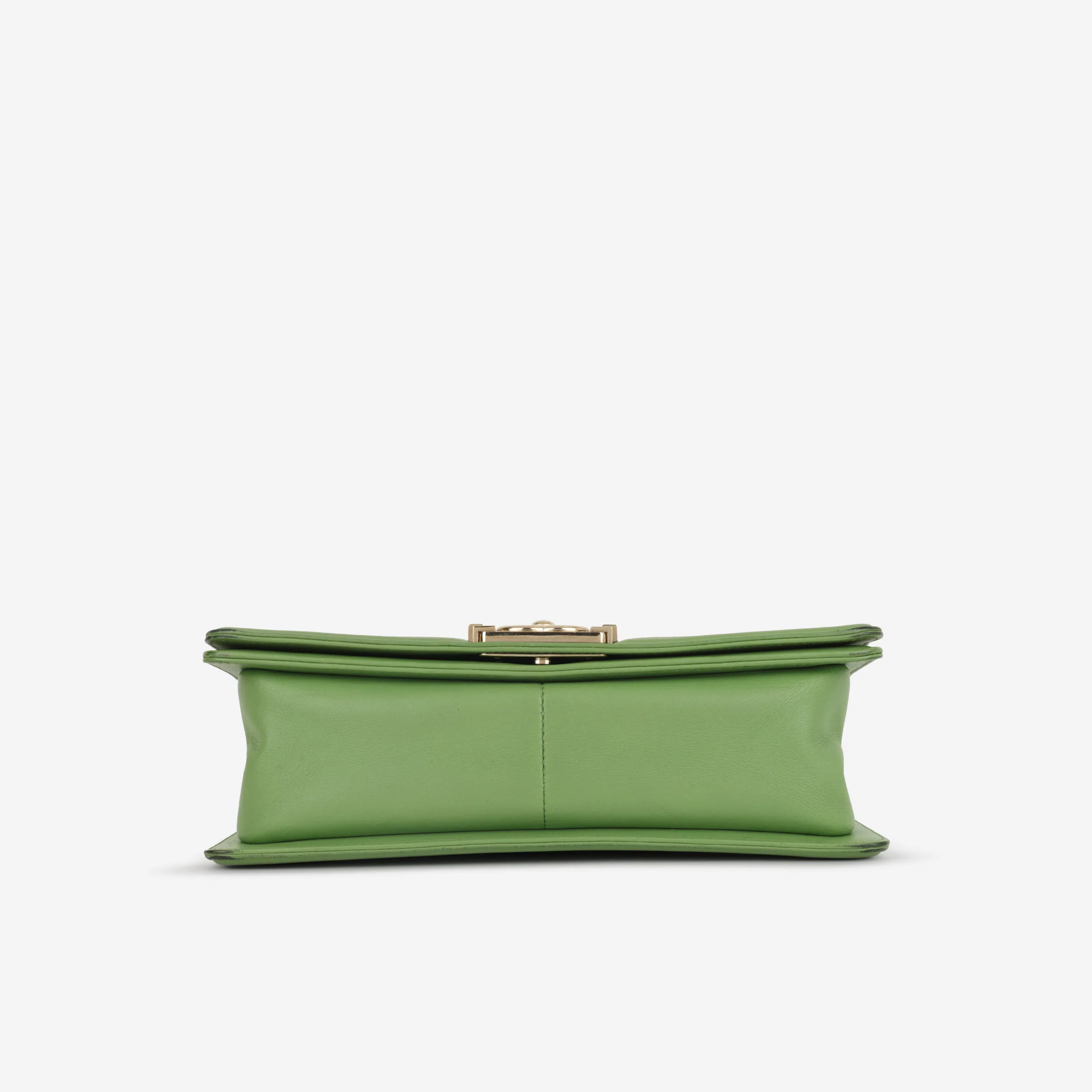 Chanel Old Medium Boy Bag - Green Quilted Lambskin | Champagne Gold Hardware - Image 3