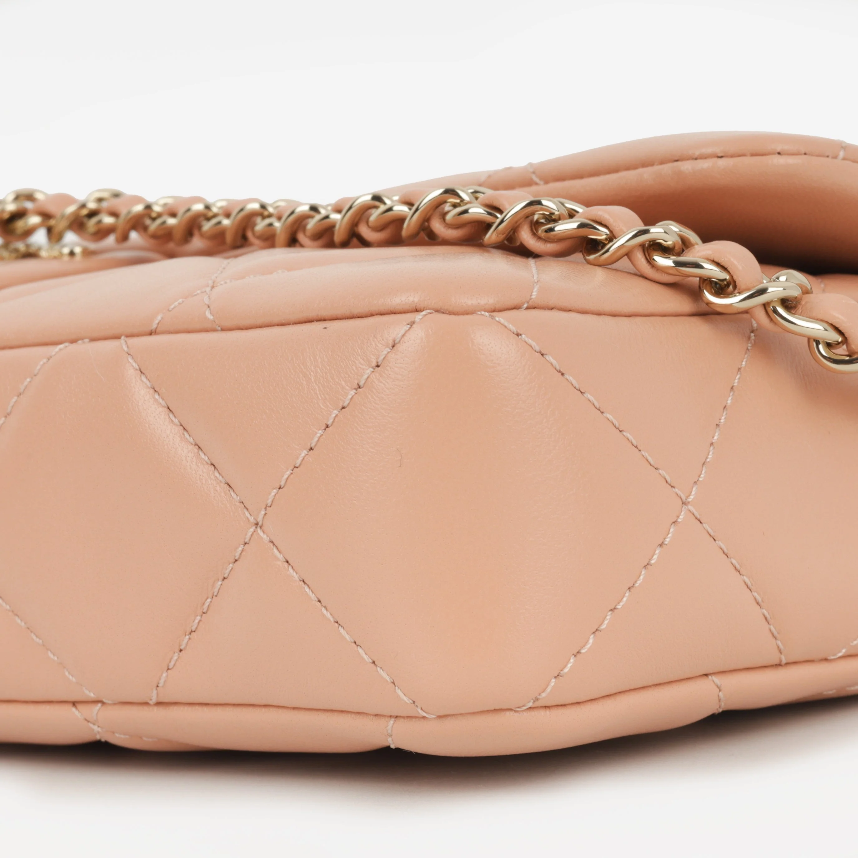 Chanel Pearl East West Flap Bag - Peach Lambskin | Champagne Gold Hardware - Image 6