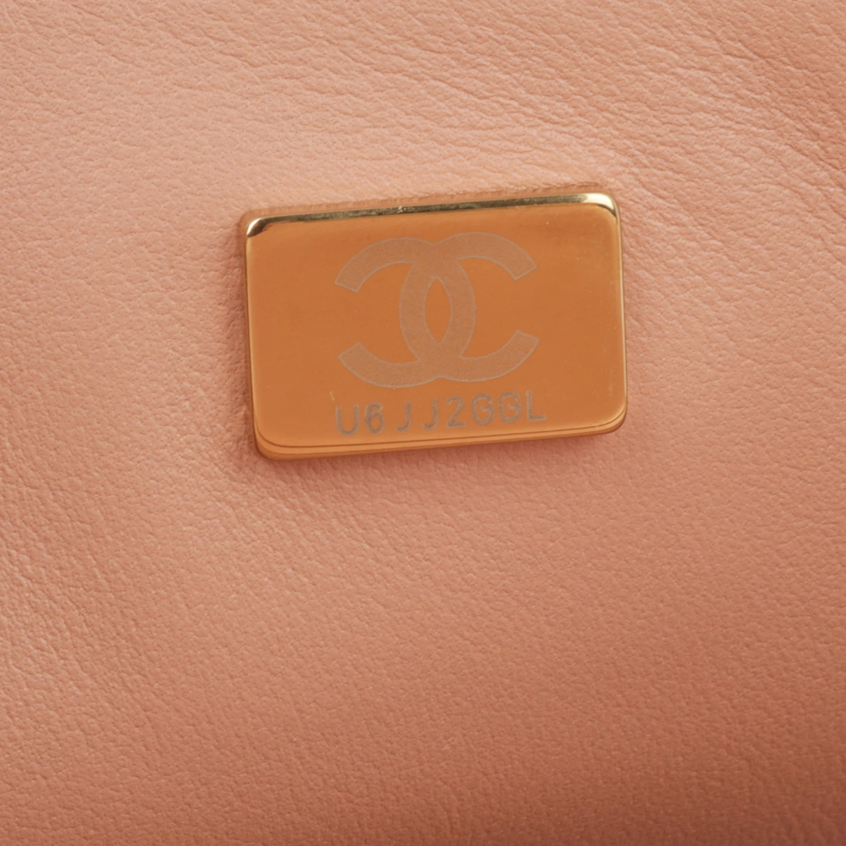 Chanel Pearl East West Flap Bag - Peach Lambskin | Champagne Gold Hardware - Image 9