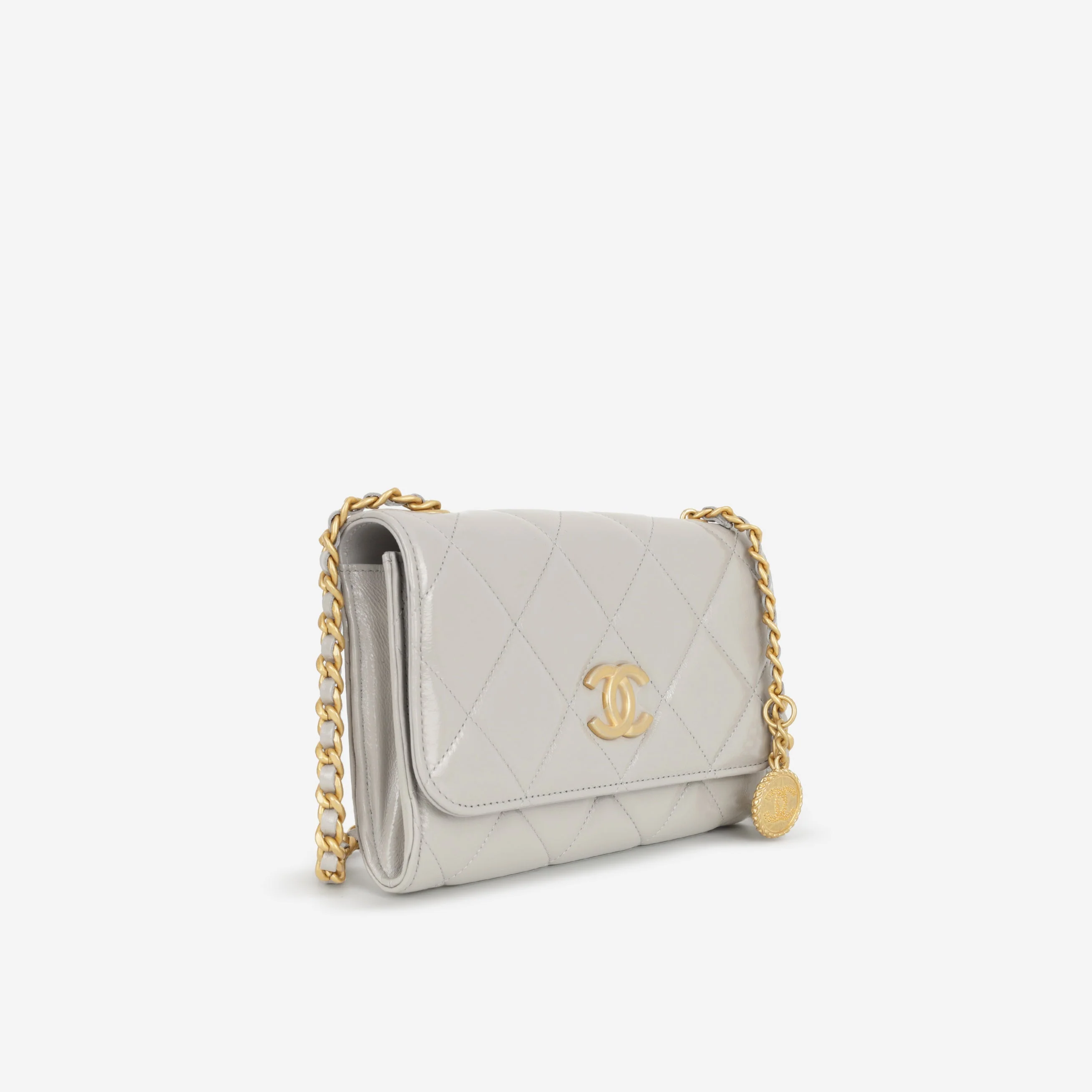 Chanel Seasonal Medallion WOC - Grey Patent | Gold Hardware - Image 2