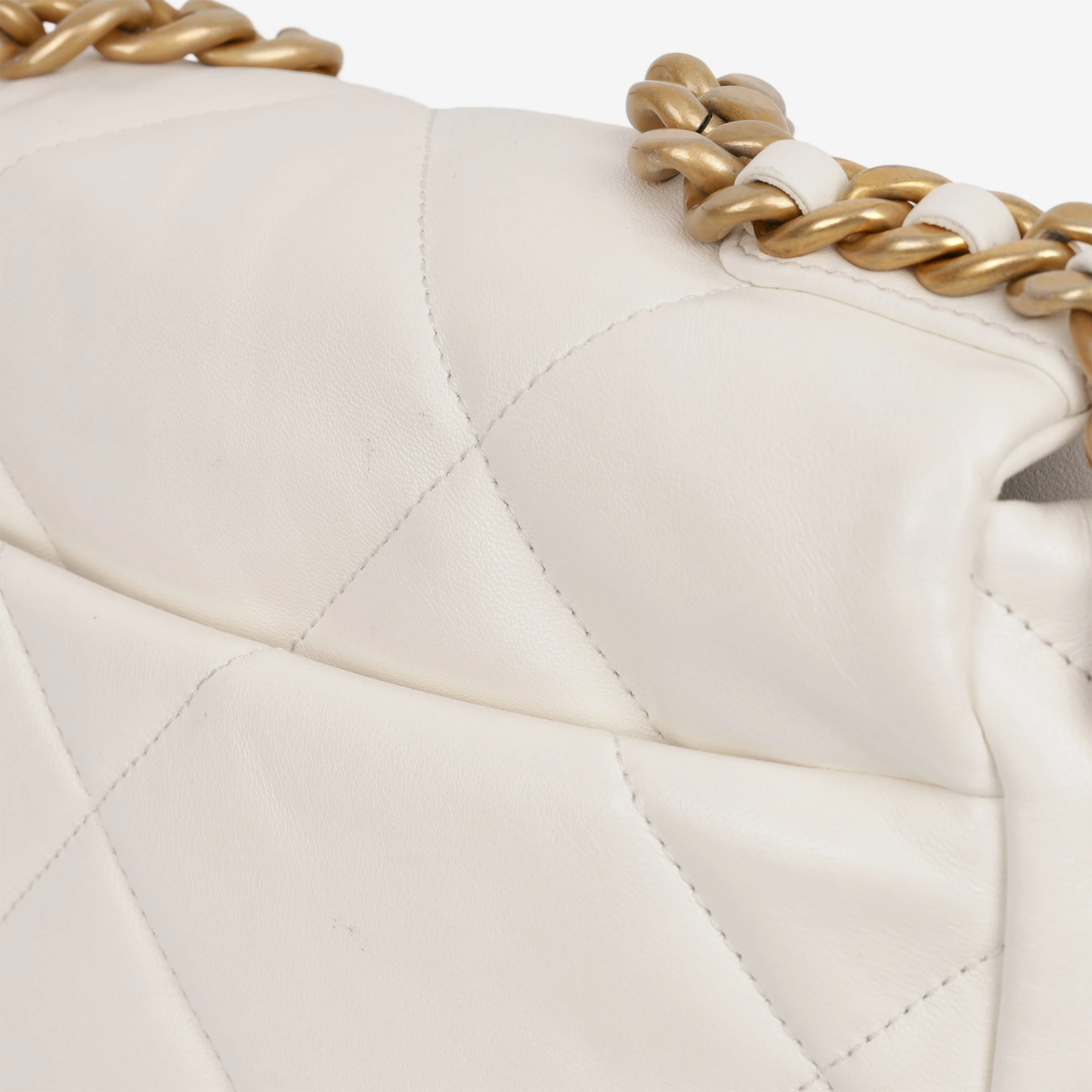 Chanel Small 19 Flap - White Lambskin | Gold Hardware - Image 7