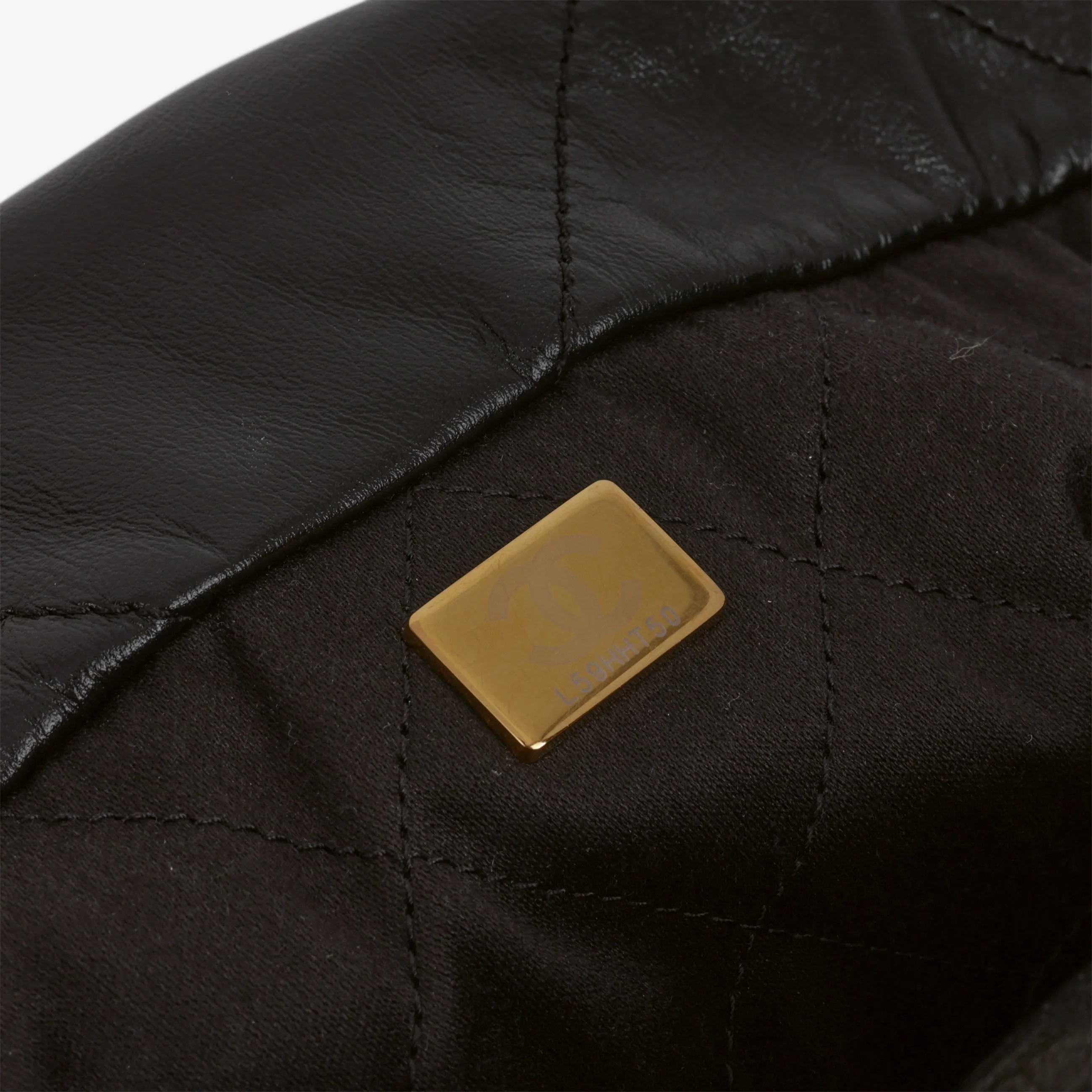 Chanel Small 22 Tote - Black Calfskin | Gold Hardware - Image 6