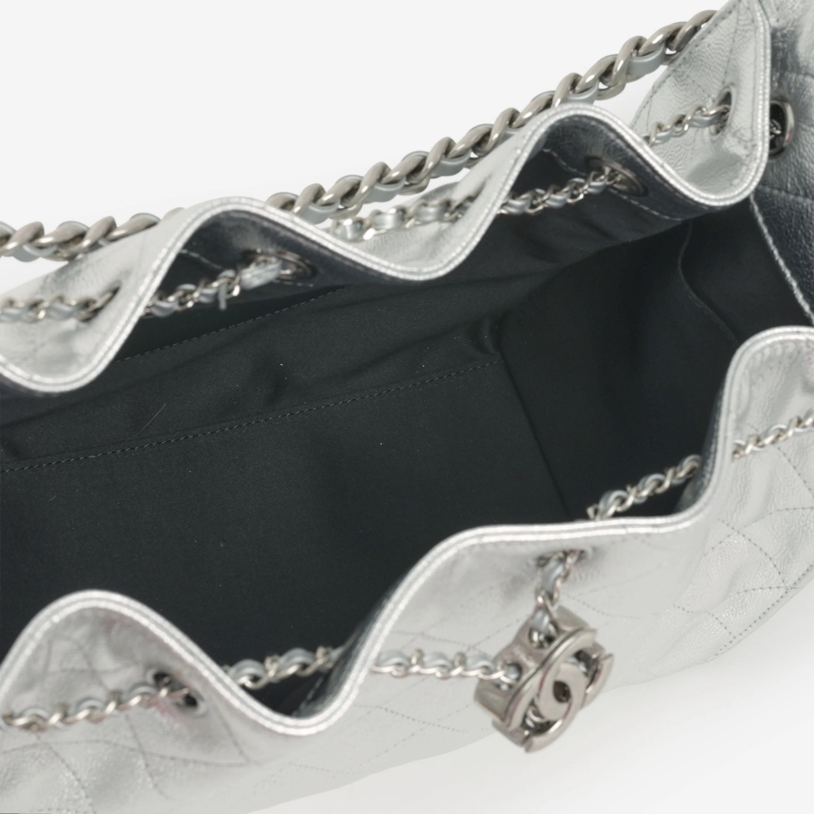 Chanel Small 25 Hobo - Metallic Silver Caviar | Silver Hardware - Image 5