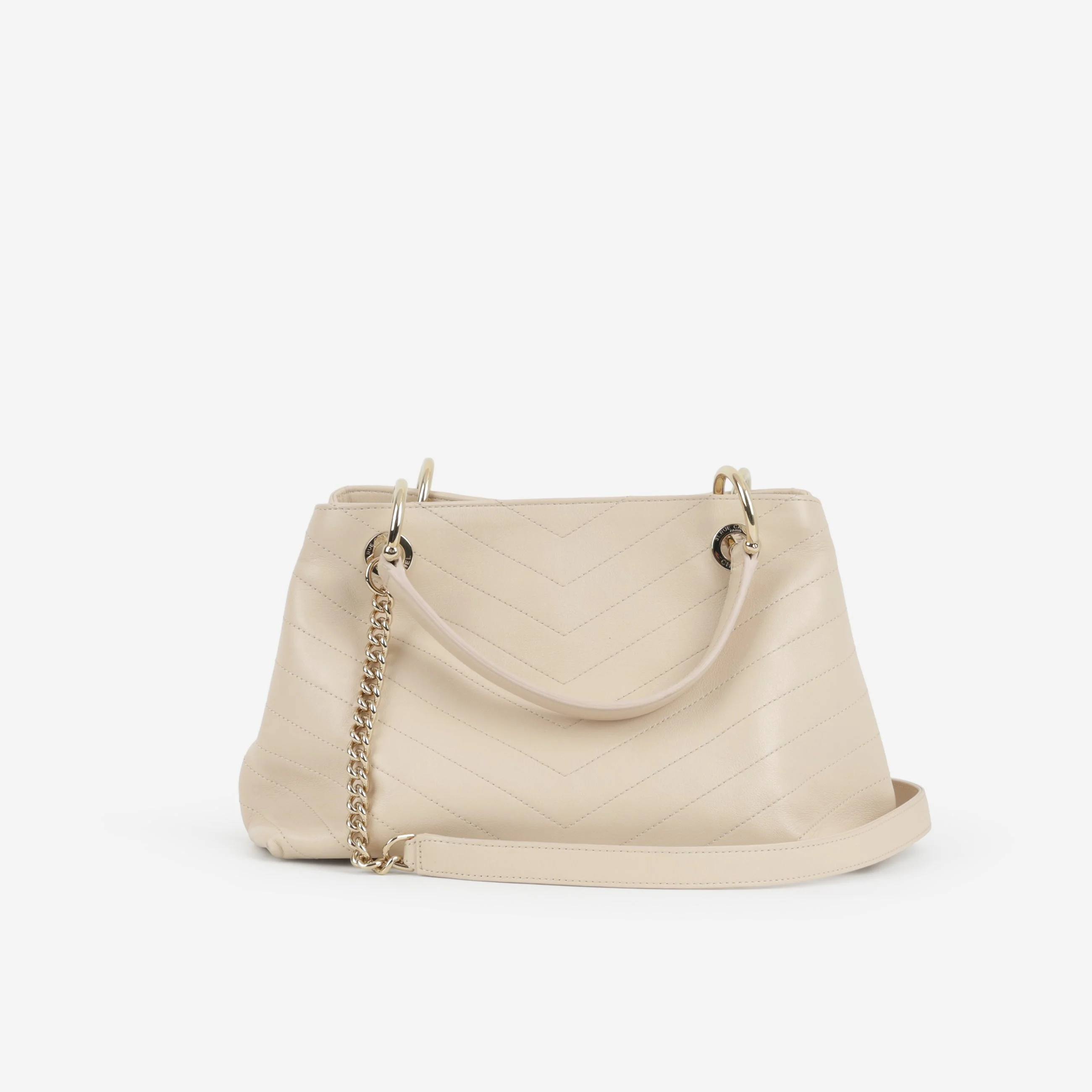 Chanel Small Chic Shopping Tote - Beige Chevron Calfskin | Champagne Gold Hardware - Image 3