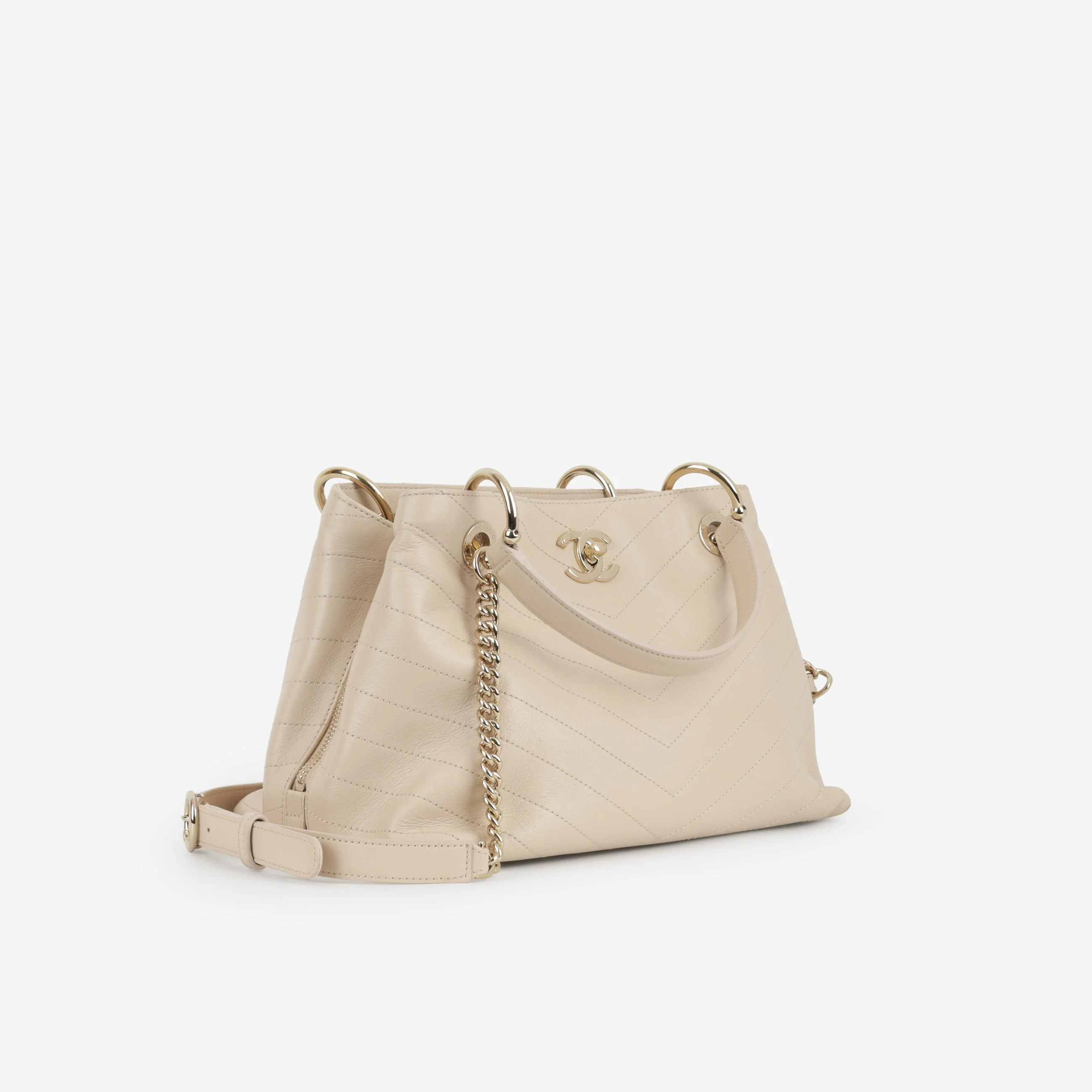Chanel Small Chic Shopping Tote - Beige Chevron Calfskin | Champagne Gold Hardware - Image 2
