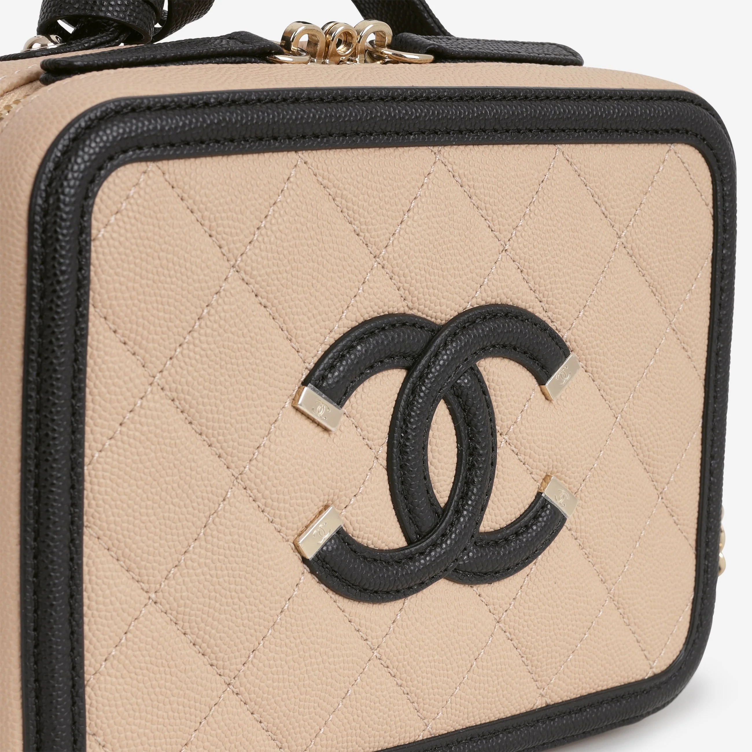 Chanel Small Filigree CC Vanity Case - Beige/Black Caviar | Champagne Gold Hardware - Image 8