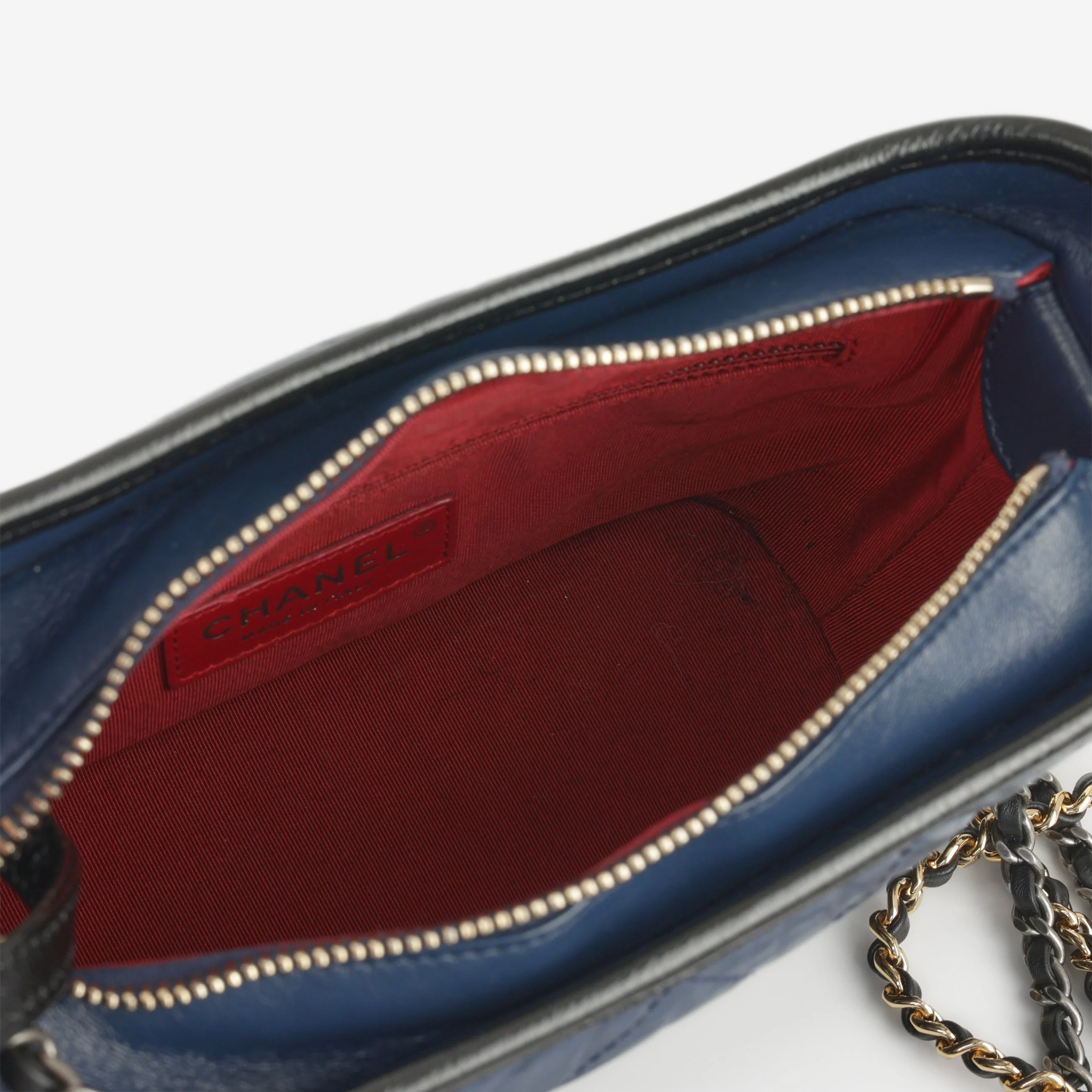Chanel Small Gabrielle Bag - Navy / Black Aged Calfskin | Mixed Hardware - Image 5