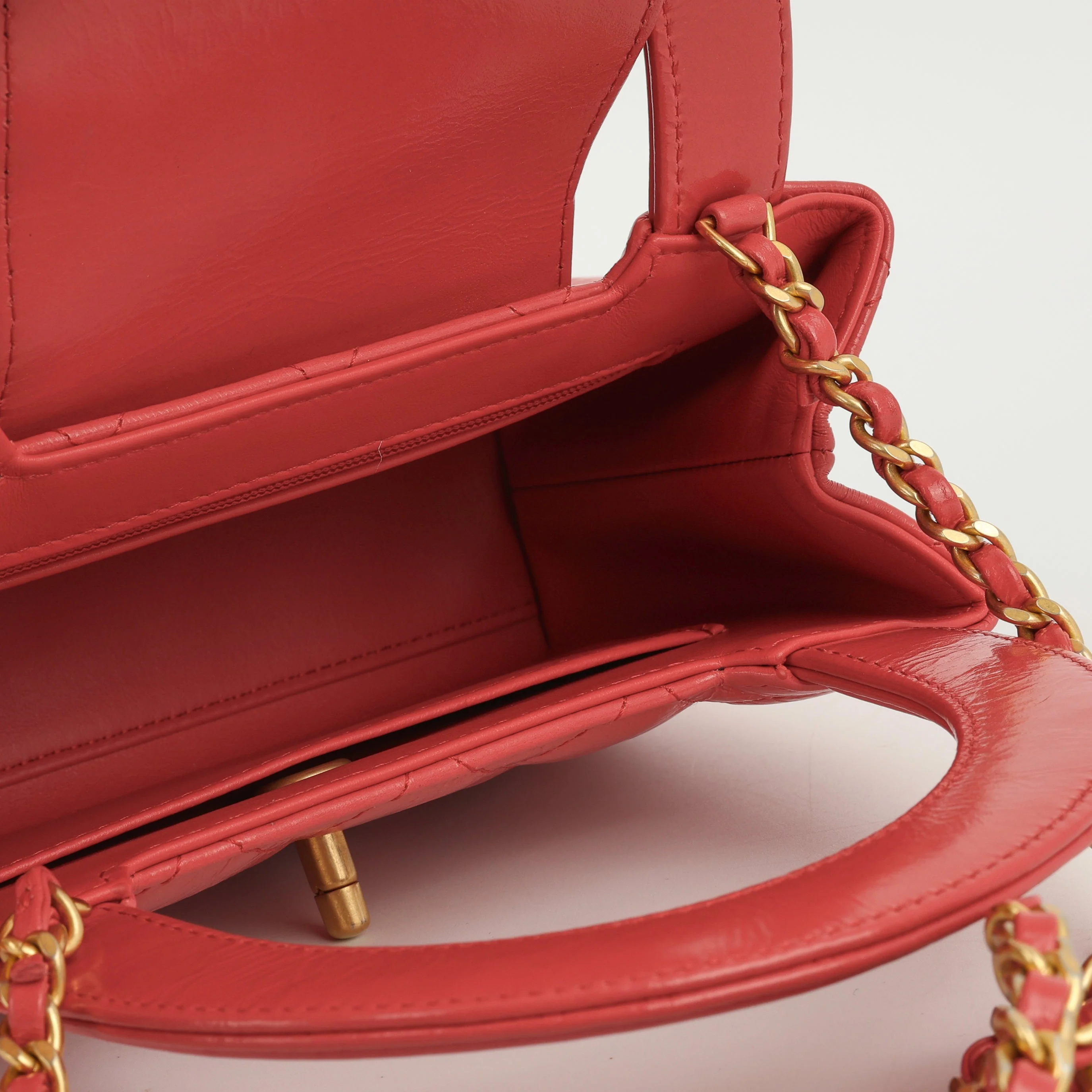 Chanel Small Kelly Re-Edition - Red Crumpled Calfskin | Gold Hardware - Image 3